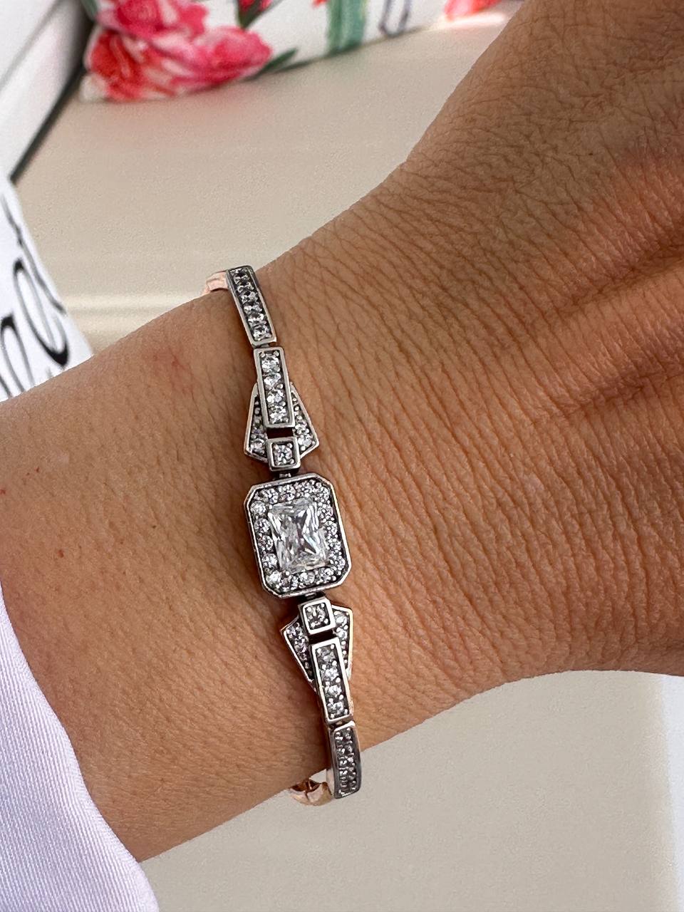 Vip Çelik Gold Renk Zirkon Taşlı Premium Seri Bileklik Uzunluk 17,5 cm. 18,5 cm.