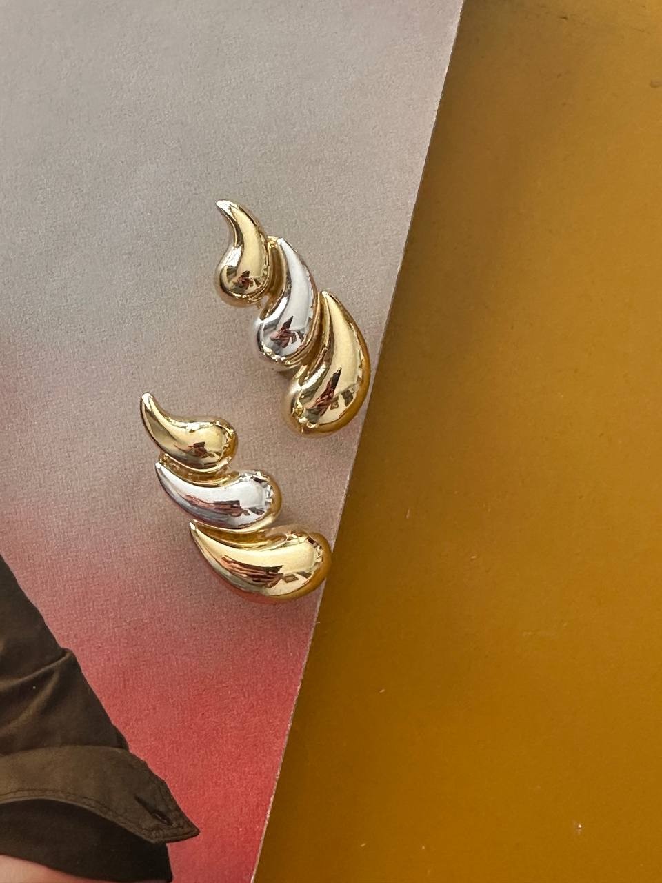 Vip Çelik Gold ve Gümüş Renk Premium Seri Özel Tasarım Küpe Uzunluk 3,5 cm.
