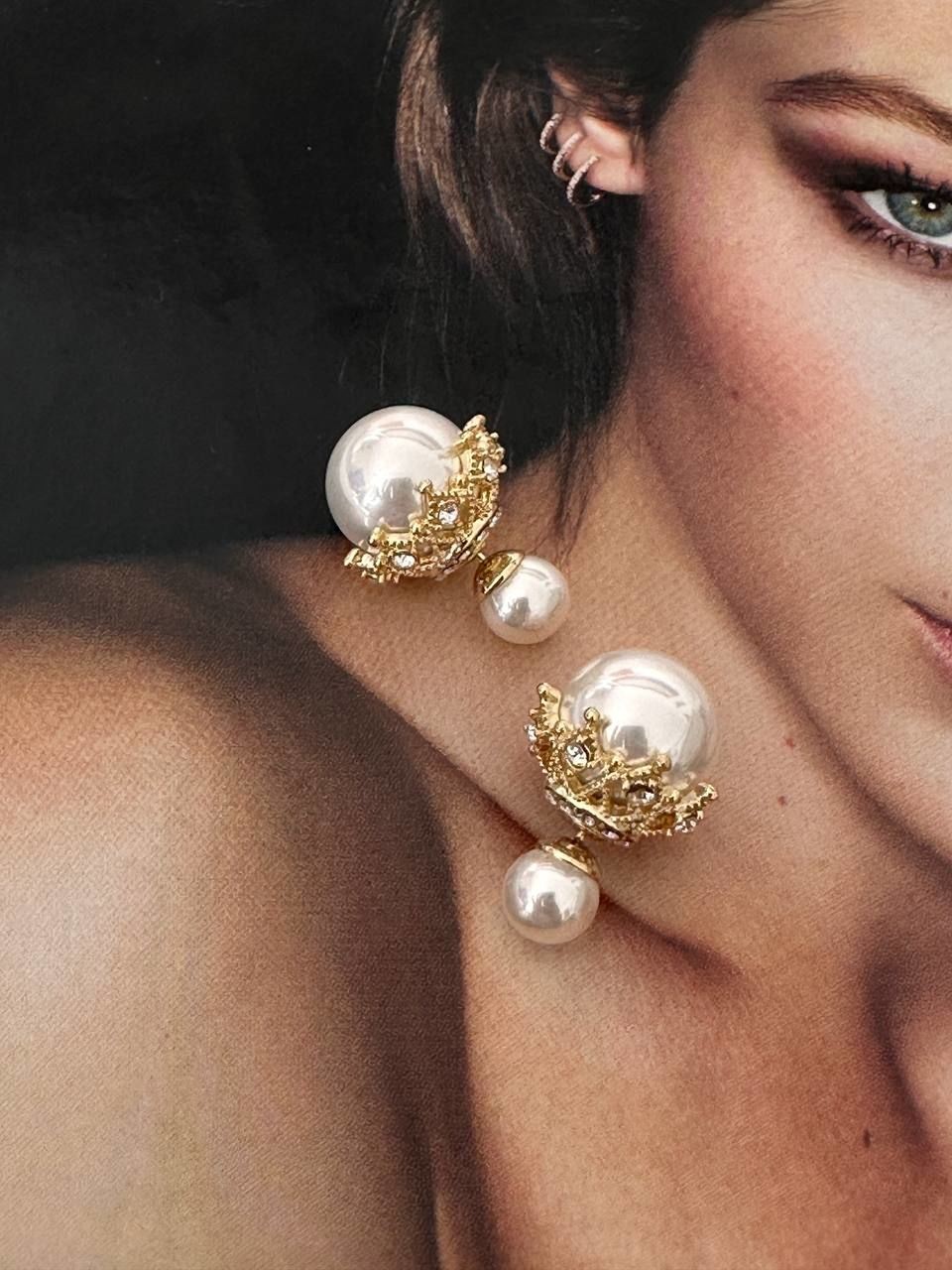 Vip Çelik Gold Renk Zirkon Taş Marka Model Çift Taraflı İncili Küpe Uzunluk 2,5 cm.