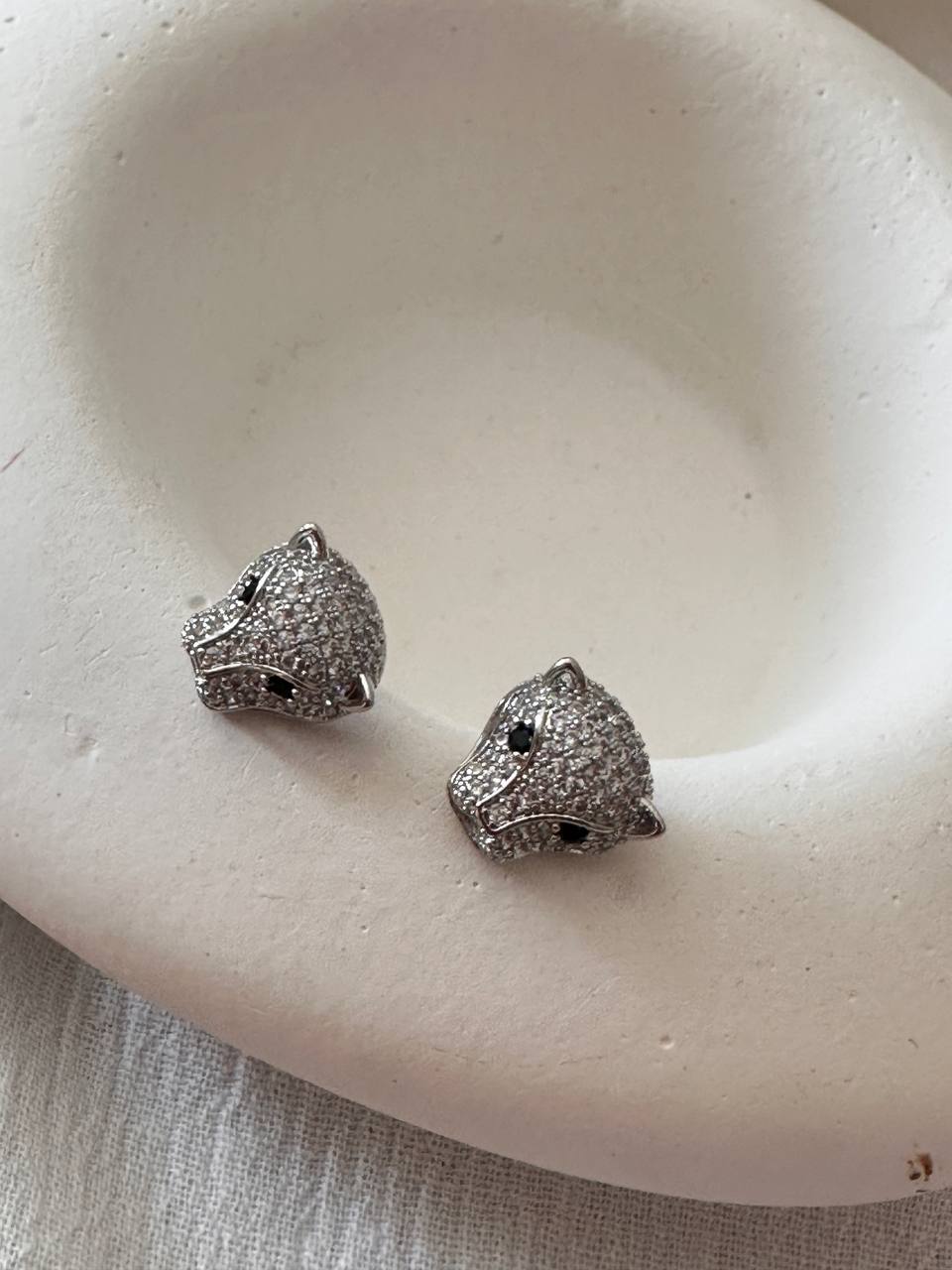 Vip Seri 925 K Gümüş Kaplama Zirkon Taşlı Aslan Figürlü Küpe