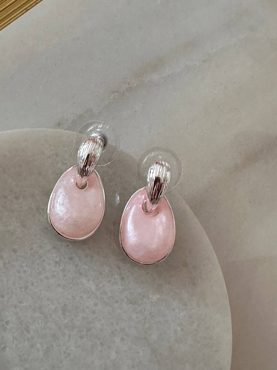 Vip Seri 925 K Gümüş Kaplama Açık Pembe Taş Sallantılı Küpe Uzunluk 2,5 cm.