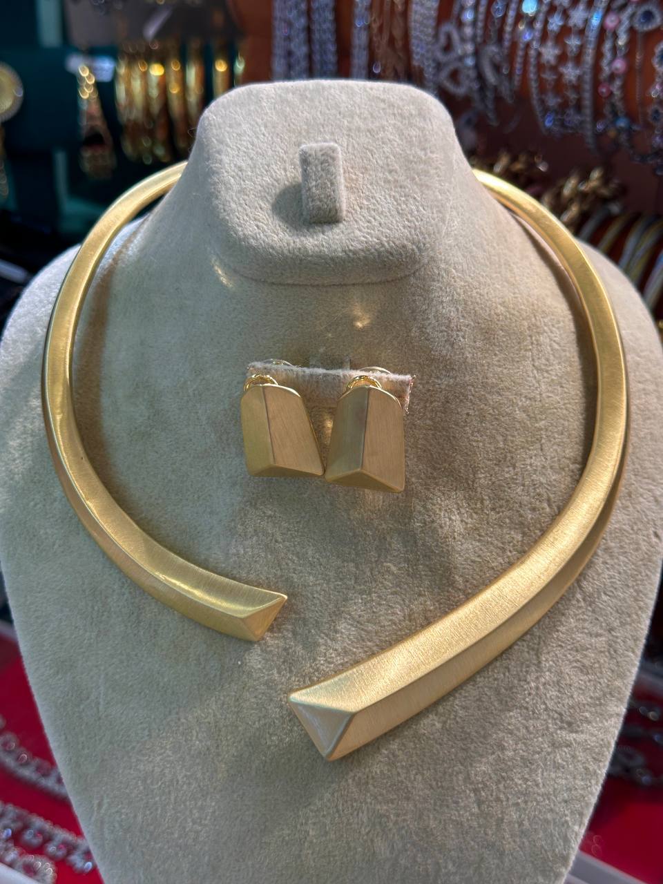 Vip Çelik Gold Renk Premium Seri Lazer Kesim Kolye Küpe Set Takım Takım