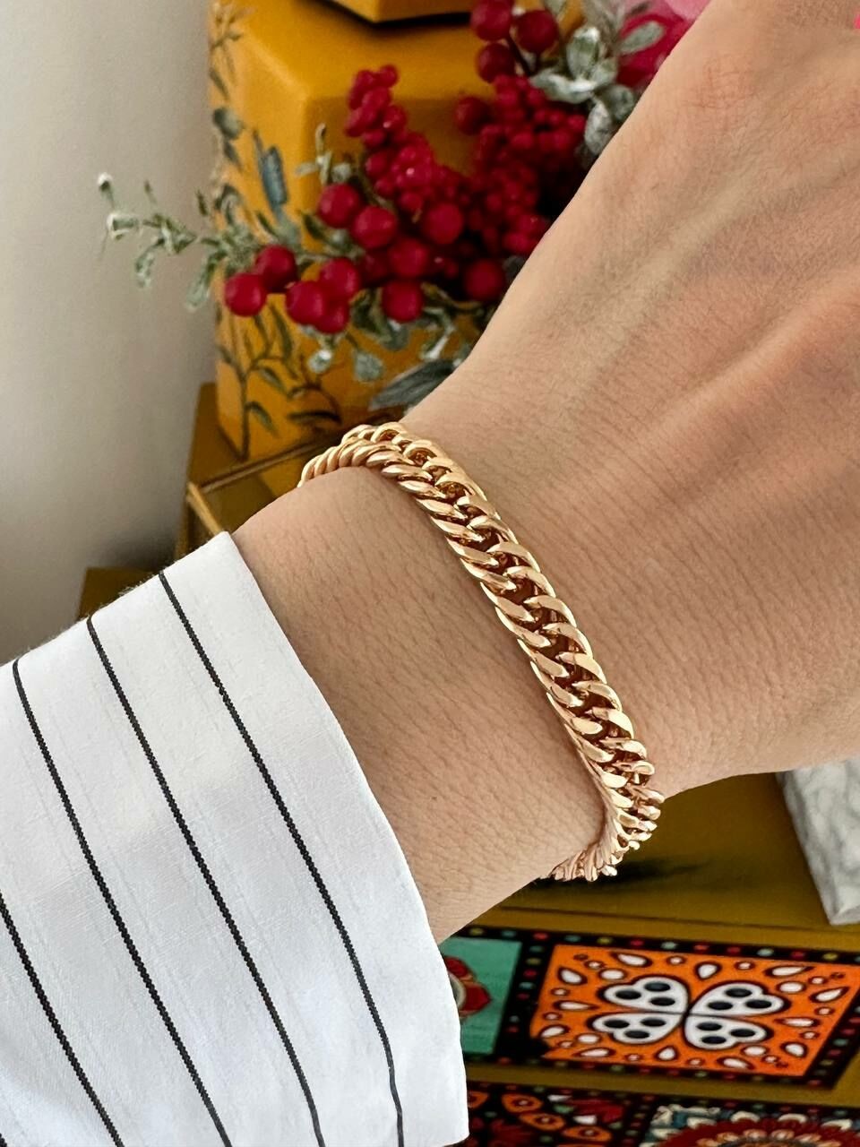 Vip Çelik Gold Renk Antialerjik Zincir Tasarım Bileklik Kalınlık 5 mm. Uzunluk 17 cm.