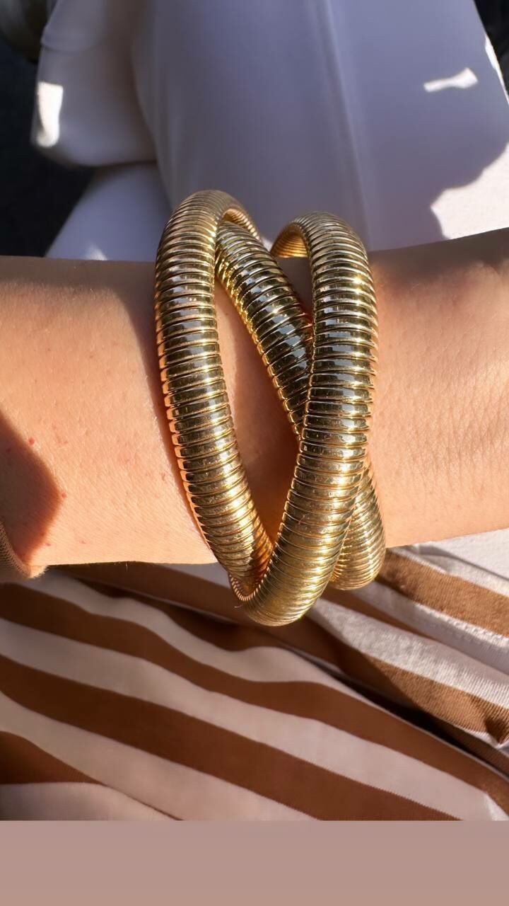 Gold Renk Rodyum Kaplama İç İçe Geçmiş 3'lü Esnek Bileklik Genişlik 7 cm.