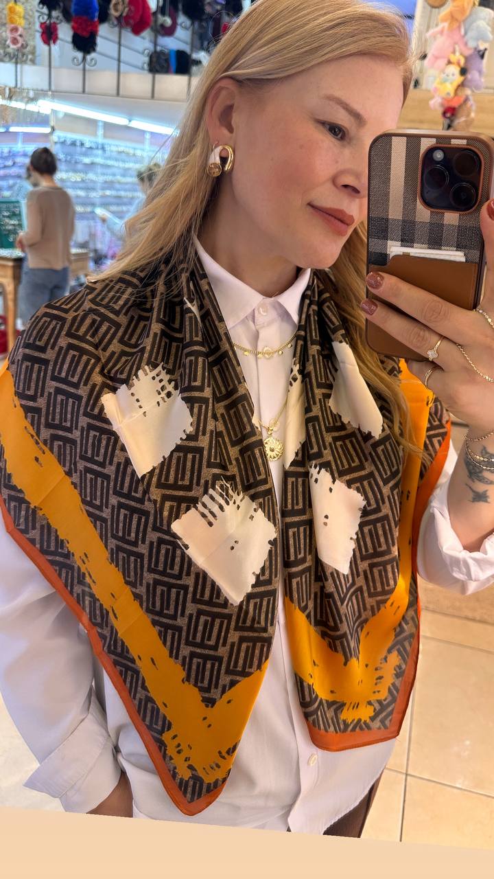 Renkli Desenli İpek Saten Kumaş Fular 90 cm. x 90 cm.