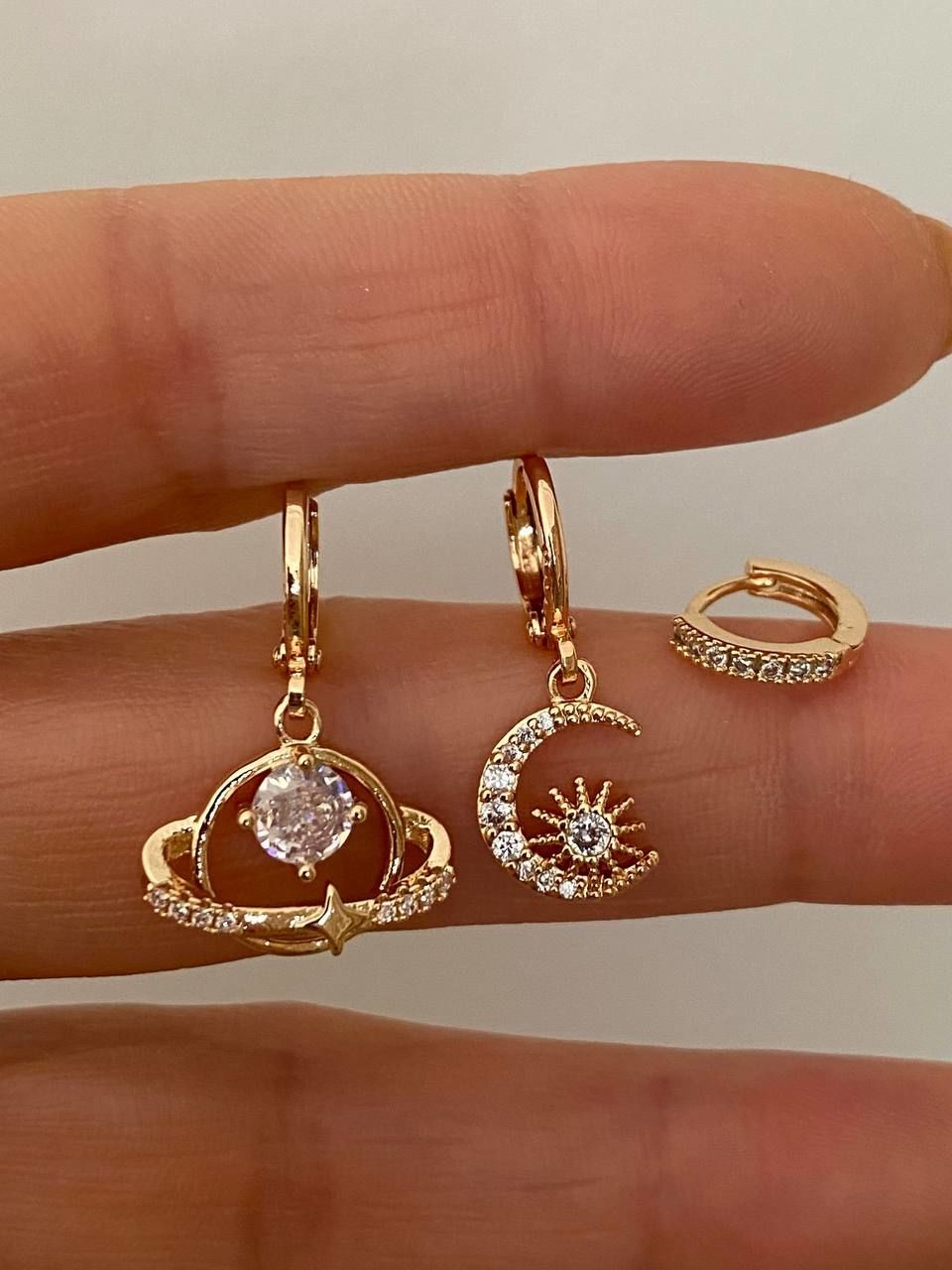 Vip Çelik Gold Renk Zirkon Taş Antialerjik Ay Yıldız Figürlü 3'lü Kombin Halka Küpe