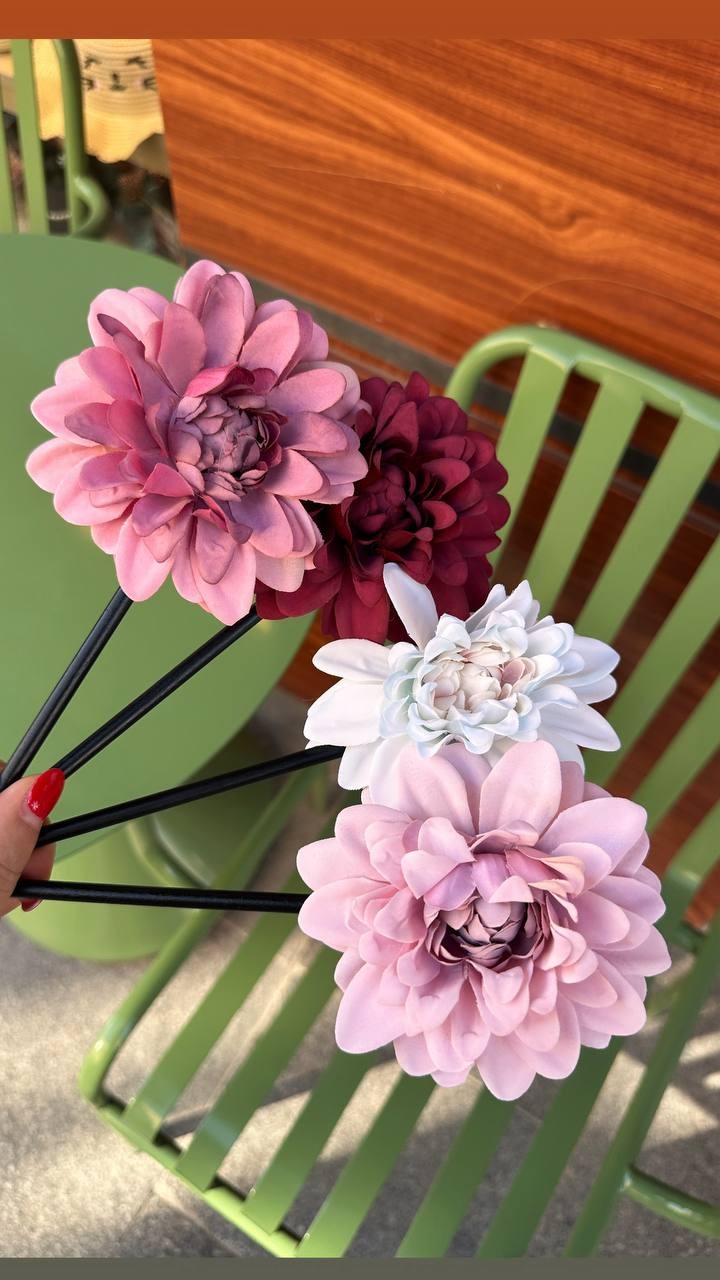 Toz Pembe Renk Çiçek Figürlü Uzun Çivi Toka Uzunluk 20 cm.