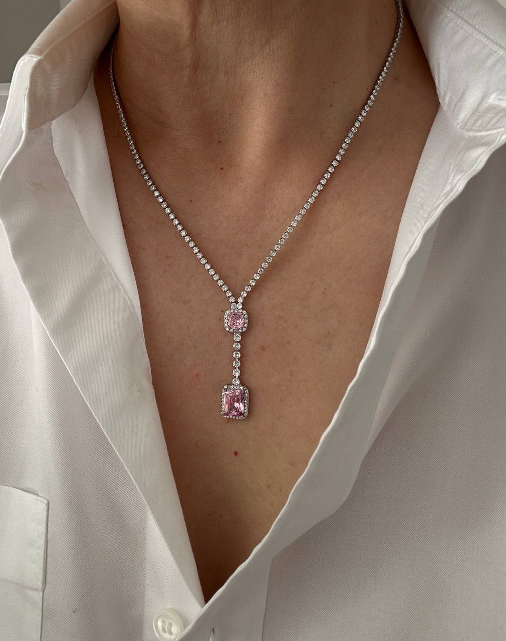 Gümüş Renk Paslanmaz Çelik Zirkon Taşlı Pembe Baget Taş Sallantılı Su Yolu Kolye Uzunluk 40 cm. 45 cm. Taş 2 mm.