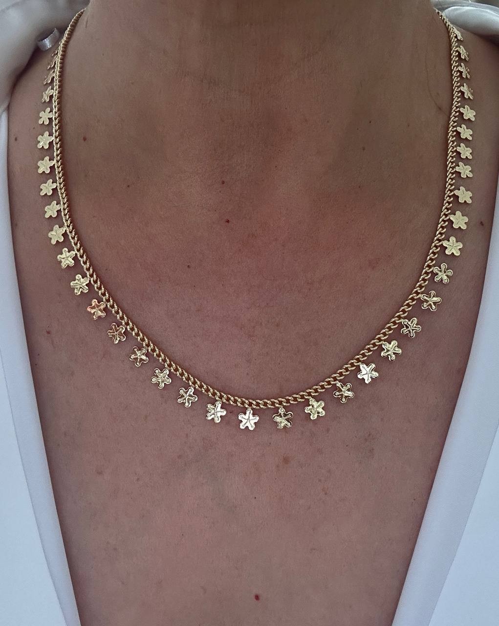 Vip Çelik Gold Renk Lazer Kesim Çiçek Figürlü Pul Kolye Uzunluk 45 cm. 50 cm.