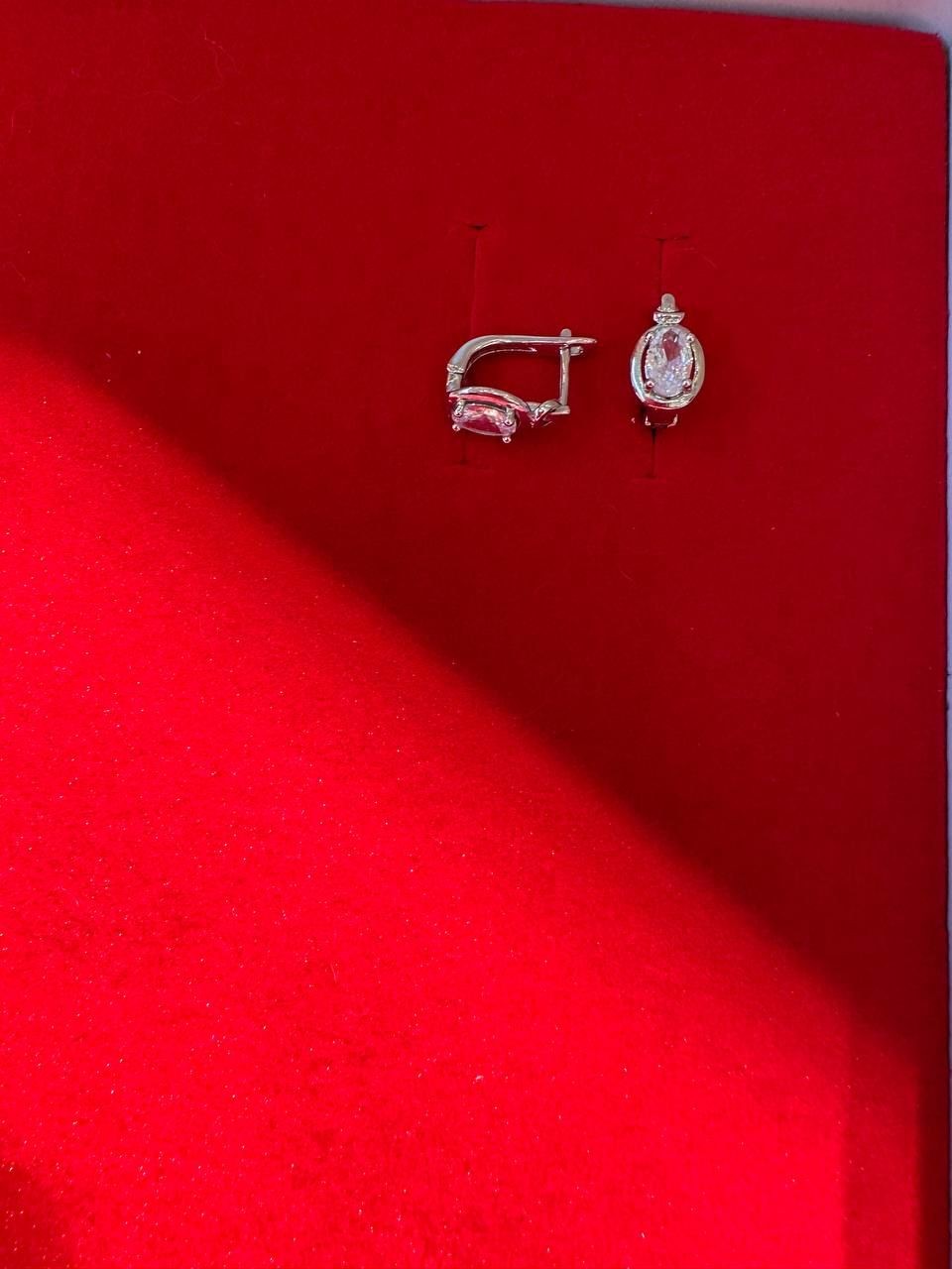 Vip Çelik Gümüş Renk Zirkon Taşlı Oval Halka Küpe Genişlik 1 cm.