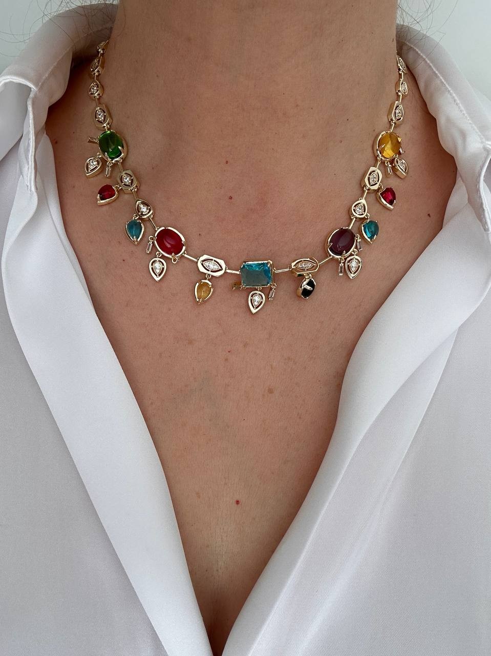Vip Çelik Gold Renk Zirkon Renkli Taşlı Özel Tasarım Kolye Uzunluk 45 cm.