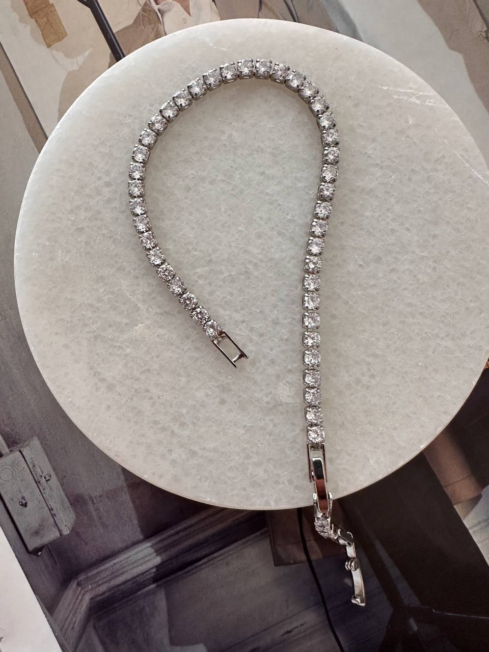 Gümüş Renk Zirkon Taşlı Rodyum Kaplama Su Yolu Bileklik Uzunluk 16 cm. Ek Klipsle 19 cm. Taş 3 mm.