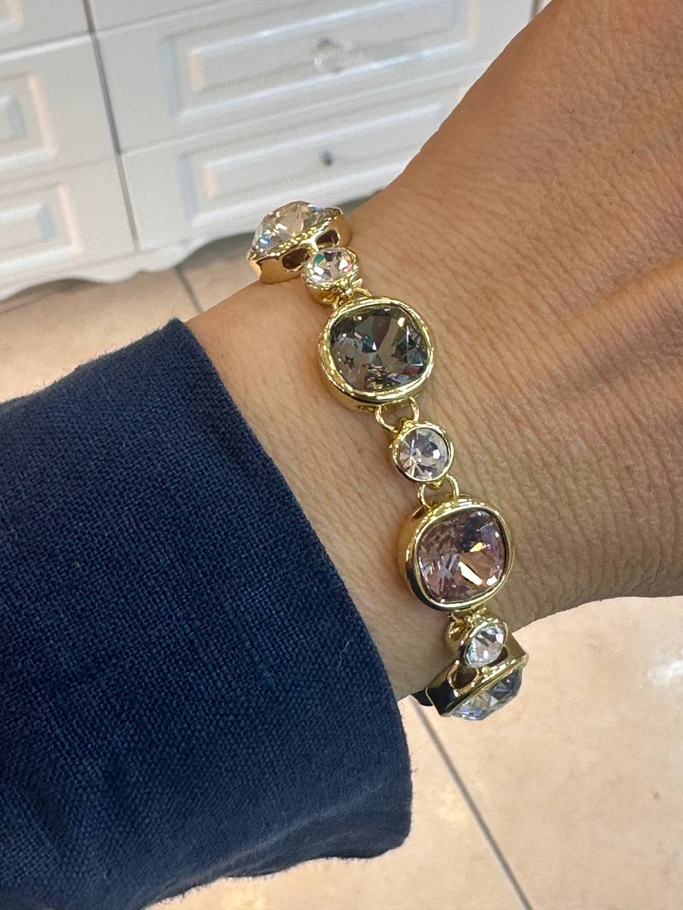 Vip Çelik Gold Renk Zirkon Renkli Taşlı Premium Seri Bileklik Uzunluk 18 cm 22 cm.