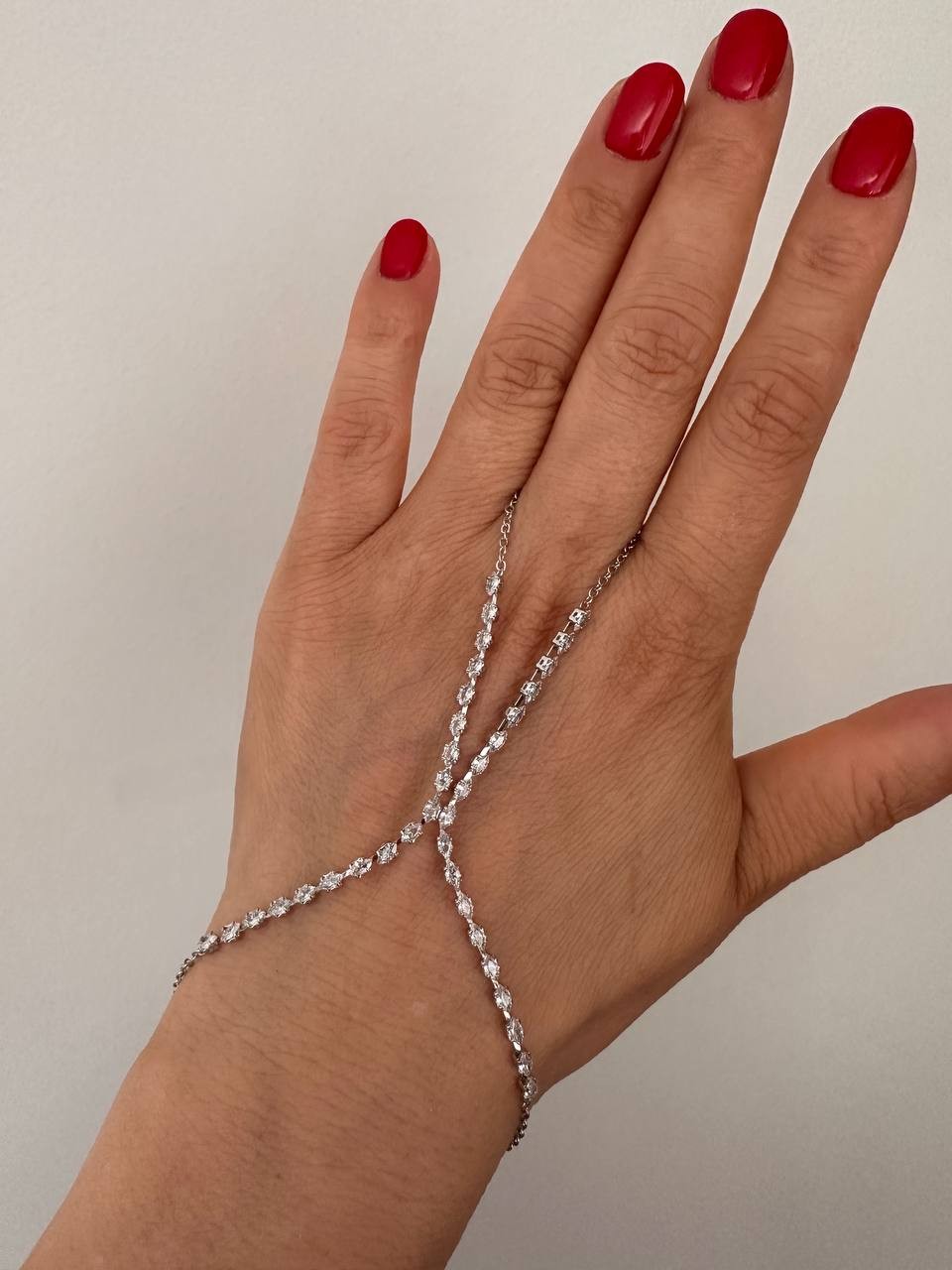 Paslanmaz Çelik Gümüş Renk Zirkon Taşlı Şahmeran Bileklik