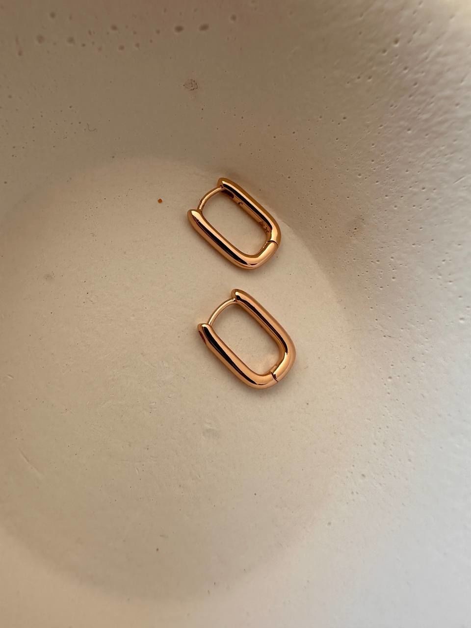 Vip Çelik Gold Renk Minimal Oval Halka Küpe Genişlik 9 mm. Uzunluk 1,4 cm.