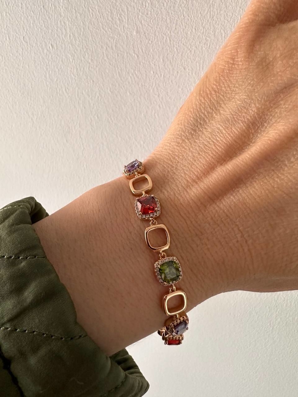 Vip Çelik Gold Renk Zirkon Renkli Taş Antialerjik Premium Seri Bileklik Uzunluk Min. 17,5 cm. Max. 21 cm. Taş Genişlik 8 mm.