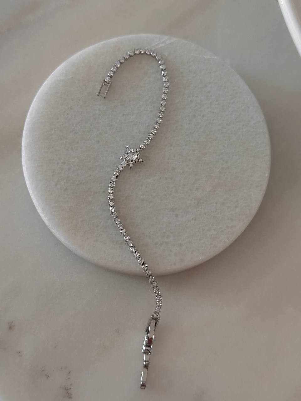 Vip Seri Gümüş Renk Zirkon Taşlı Yıldız Figürlü Rodyum Kaplama Su Yolu Bileklik Uzunluk 16 cm. Ek Klipsle 17 cm.
