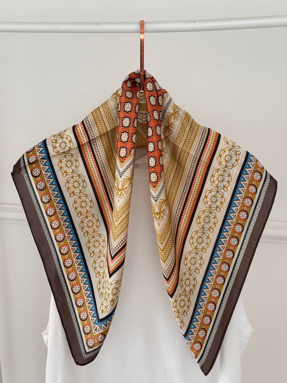 İpek Saten Kumaş Renkli Desenli Fular 70 x 70