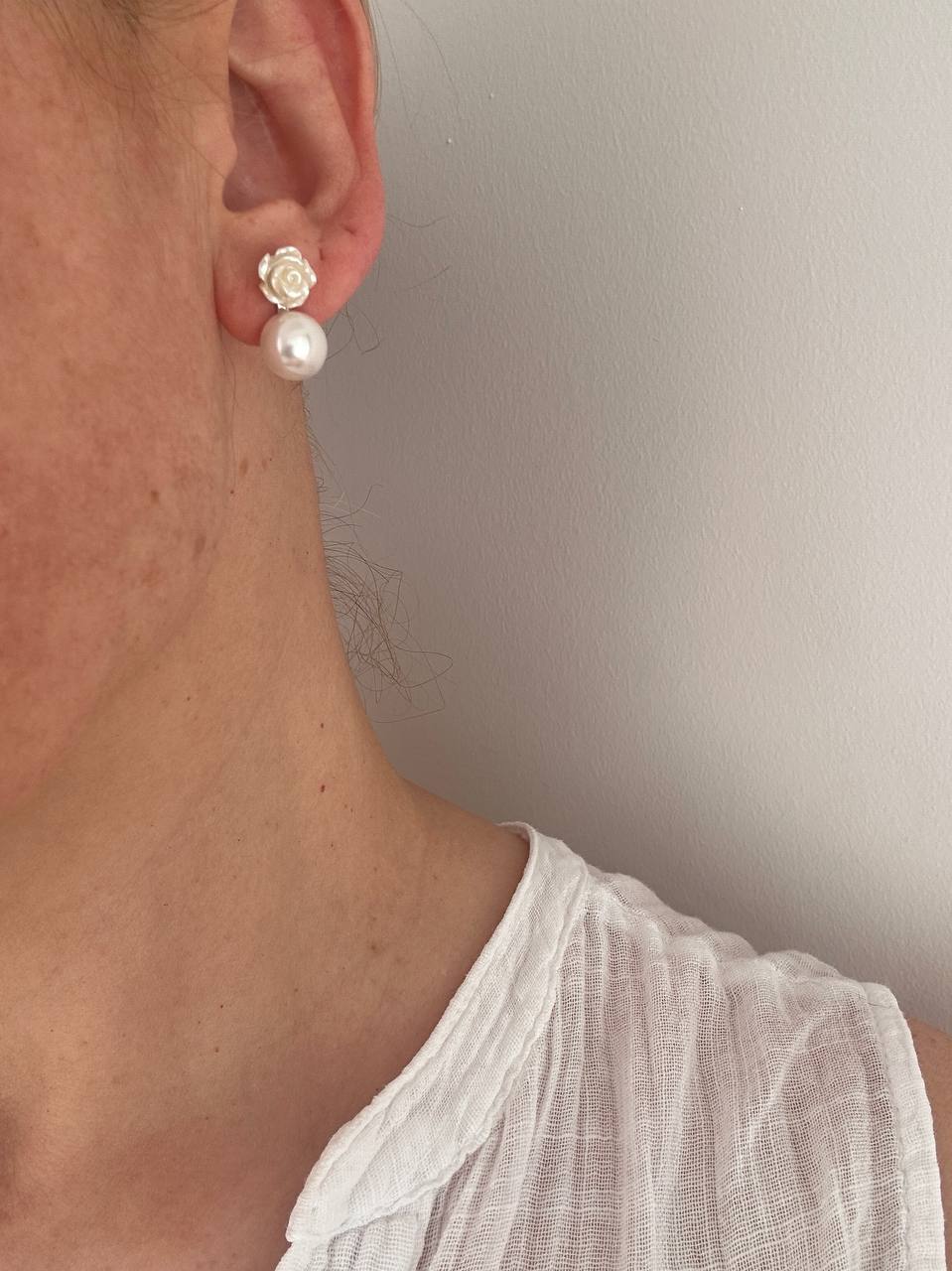 Vip Seri Gümüş Renk 925 K Gümüş Kaplama Çiçek Figürlü Cam İncili Özel Tasarım Küpe