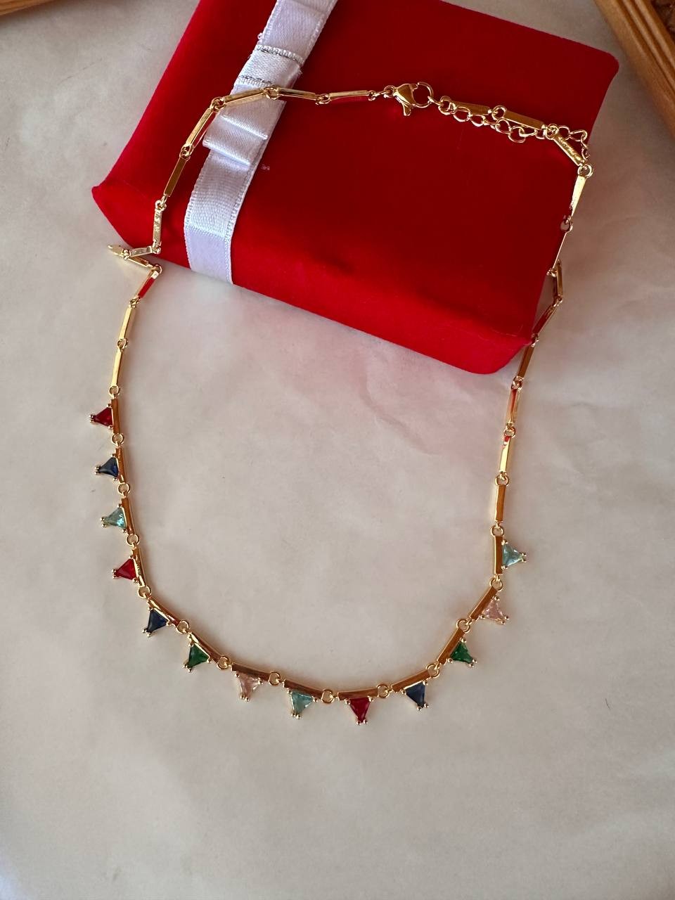 Vip Çelik Gold Renk Zirkon Renkli Taşlı Özel Tasarım Kolye Uzunluk 40 cm. 45 cm.
