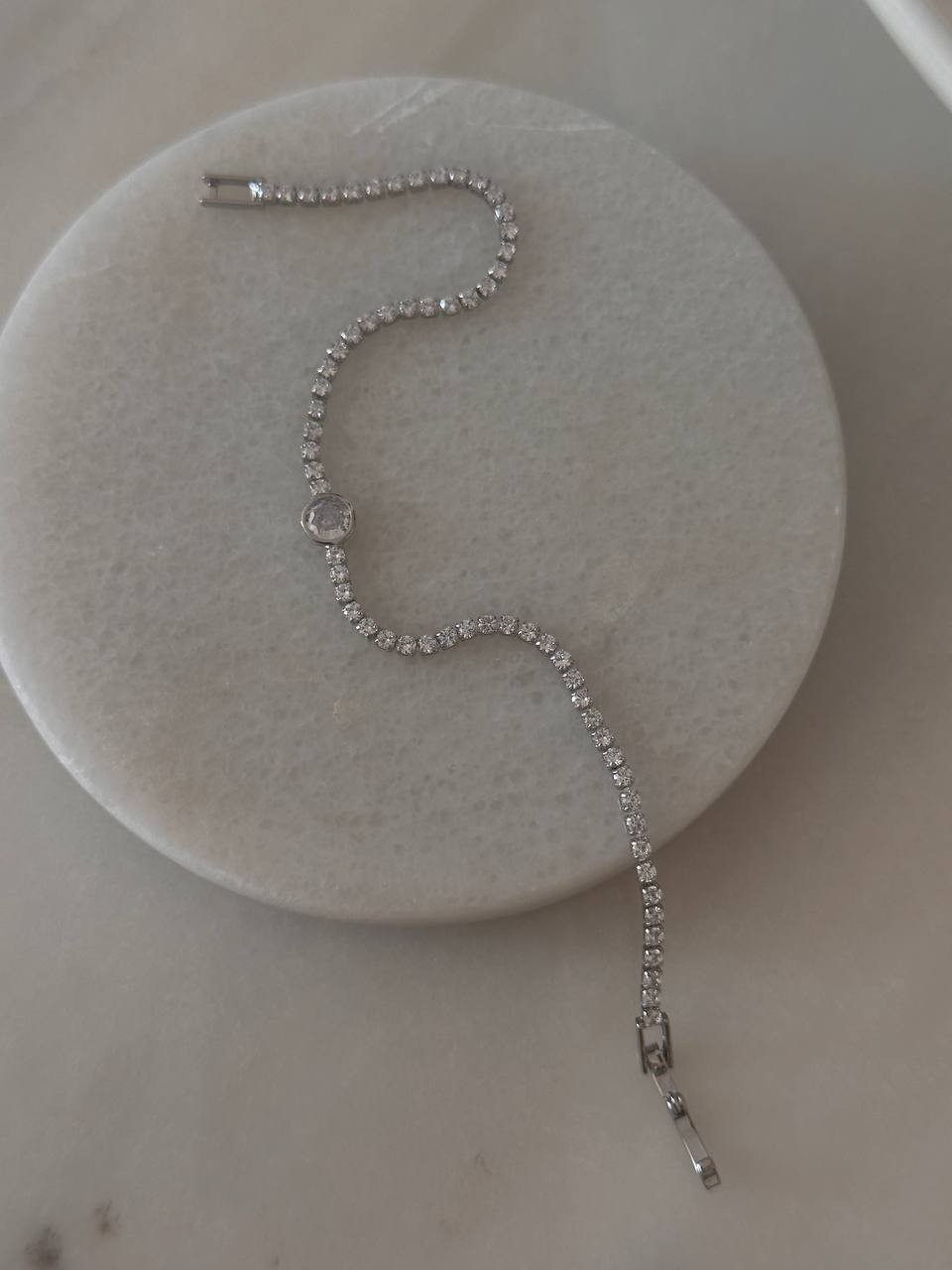 Vip Seri Gümüş Renk Zirkon Taşlı Rodyum Kaplama Su Yolu Bileklik Uzunluk 17,5 cm.