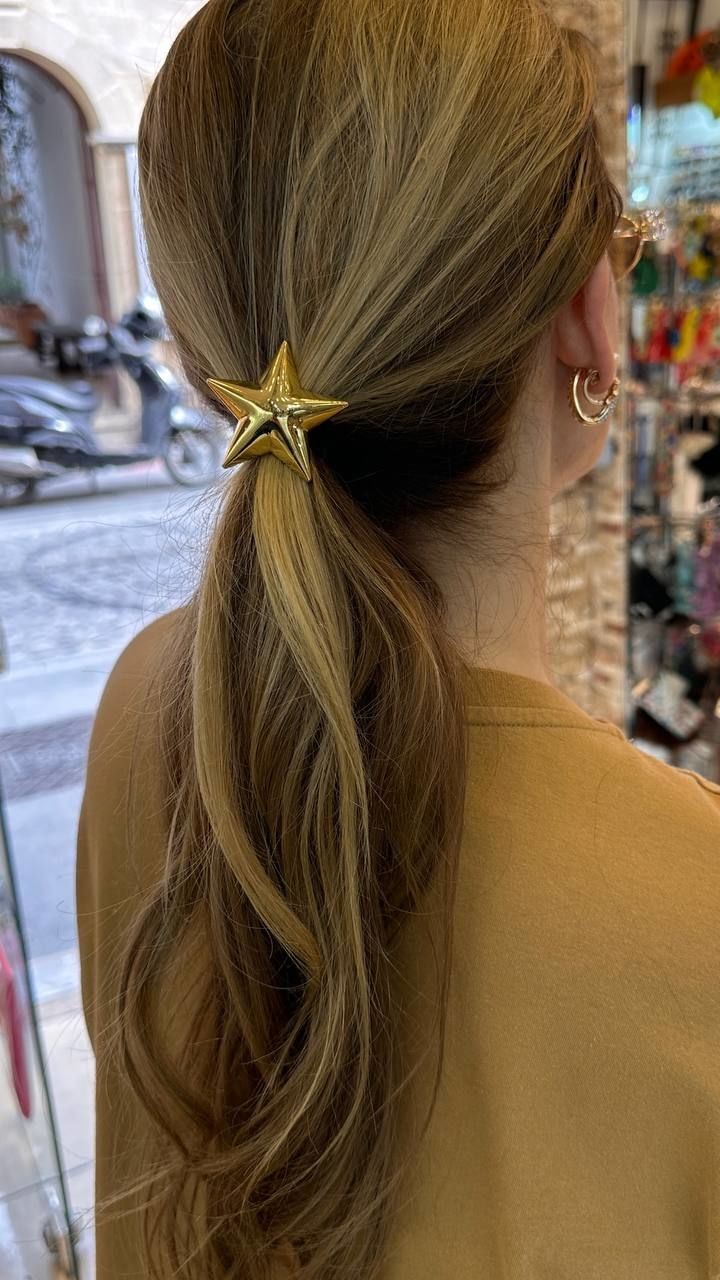 Gold Renk Yıldız Figürlü Siyah Lastik Toka En Boy 4,5 cm.
