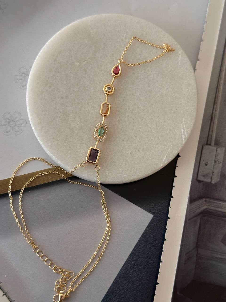 Gold Renk Paslanmaz Çelik Zirkon Renkli Taşlı Şahmeran Bileklik