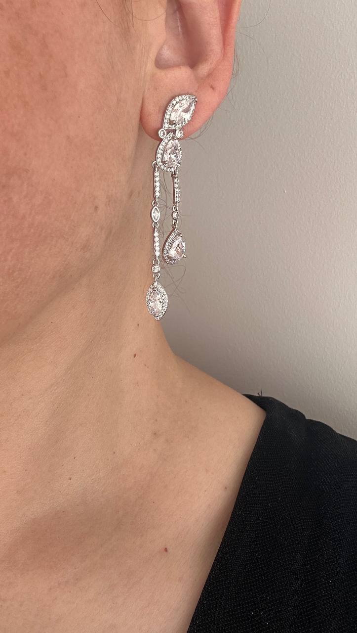 Vip Seri Gümüş Renk 925 K Gümüş Kaplama Zirkon Taşlı Özel Tasarım Küpe Uzunluk 6,5 cm.