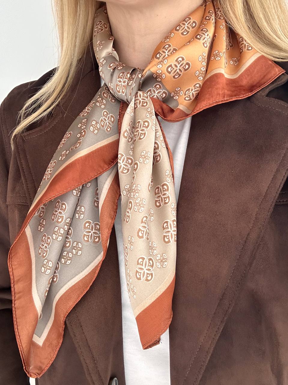 İpek Saten Kumaş Renkli Desenli Fular 70 x 70