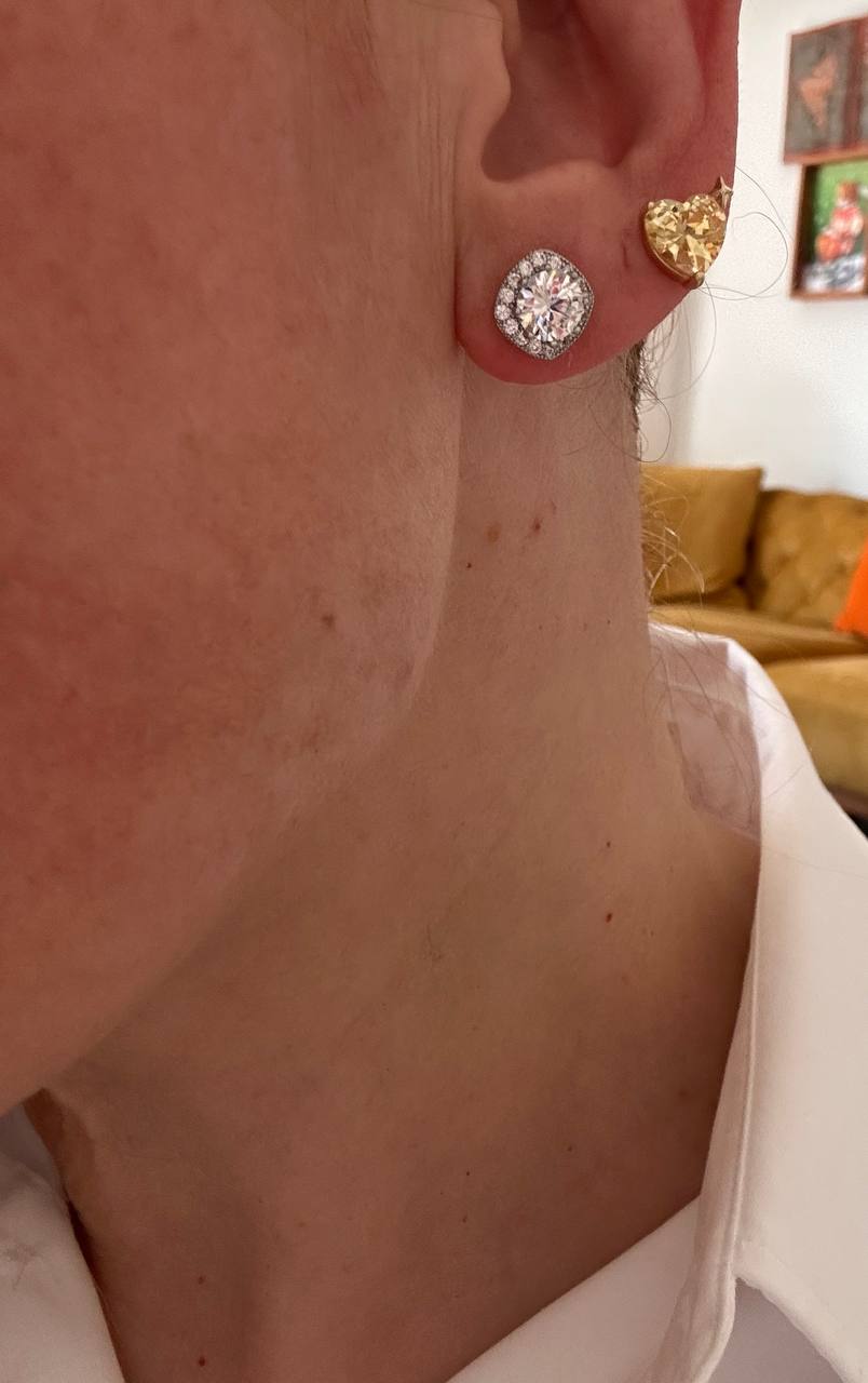 Vip Seri Gümüş Renk 925 K Gümüş Kaplama Zirkon Taşlı Küpe Genişlik 1 cm.