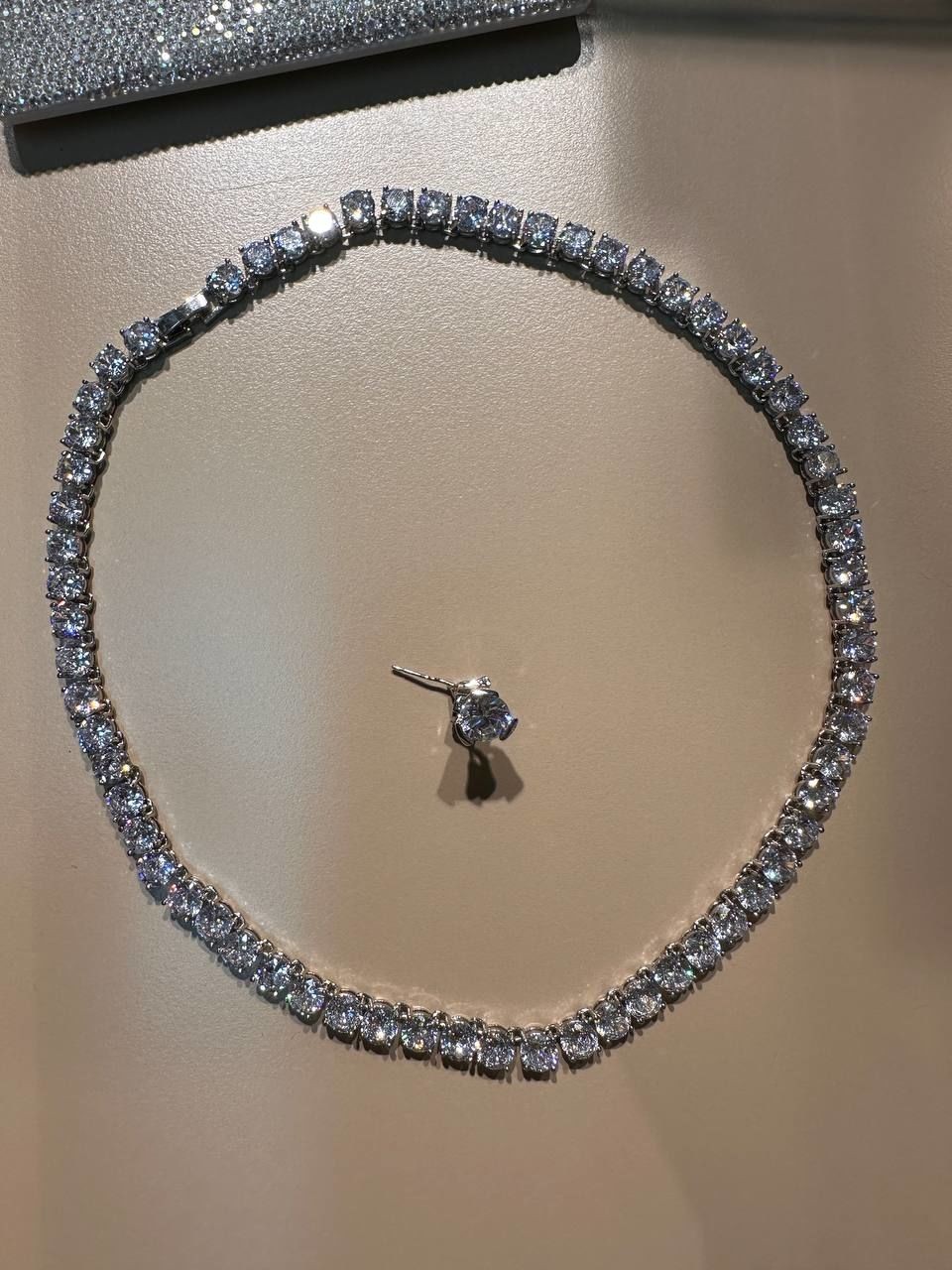 Vip Çelik Gümüş Renk Zirkon Taş Premium Seri Su Yolu Kolye Küpe Set Takım Uzunluk 42 cm. Taş Genişlik 5 mm. Küpe Genişlik 8 mm.