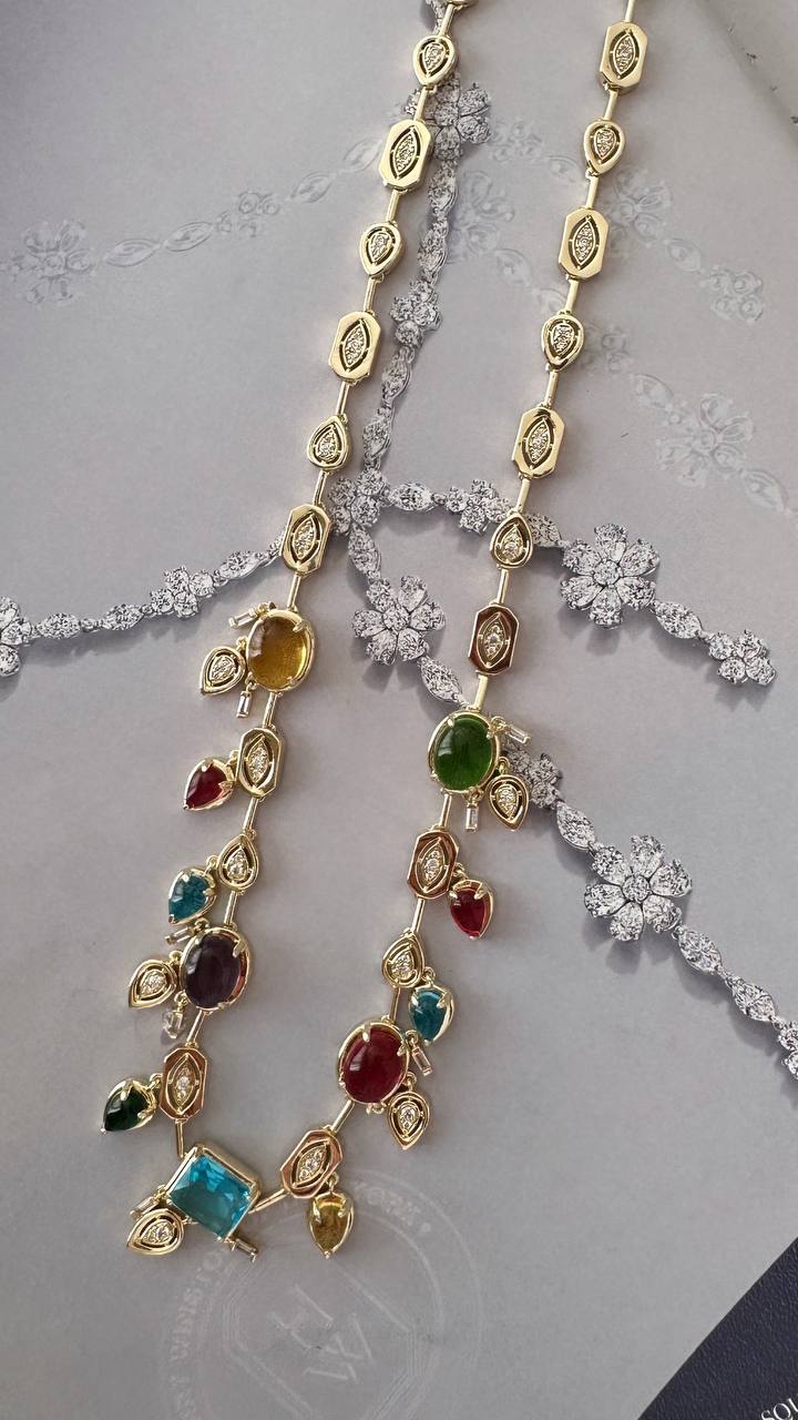 Vip Çelik Gold Renk Zirkon Renkli Taşlı Özel Tasarım Kolye Uzunluk 45 cm.