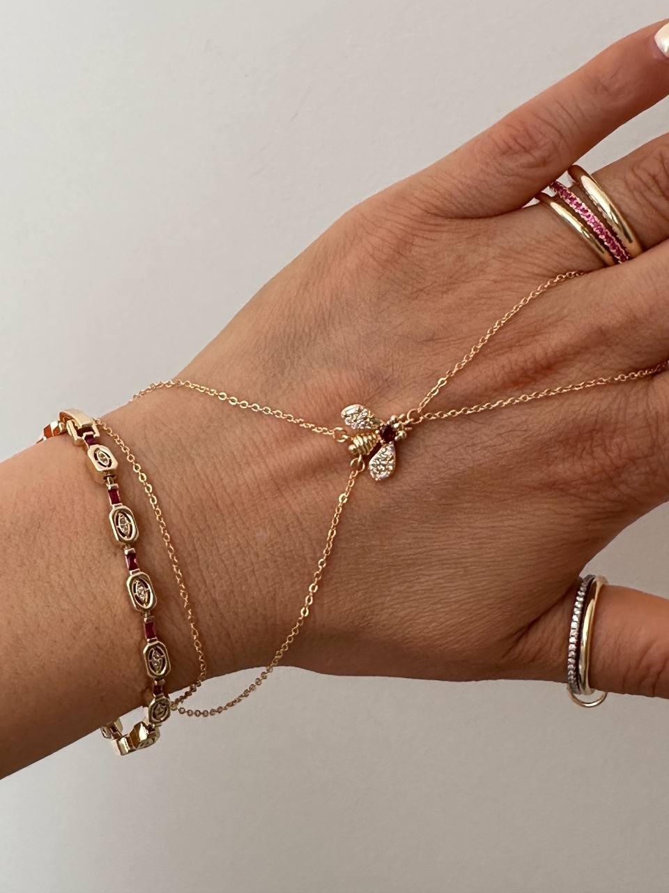 Gold Renk Zirkon Taşlı Rodyum Kaplama Arı Figürlü Şahmeran Bileklik