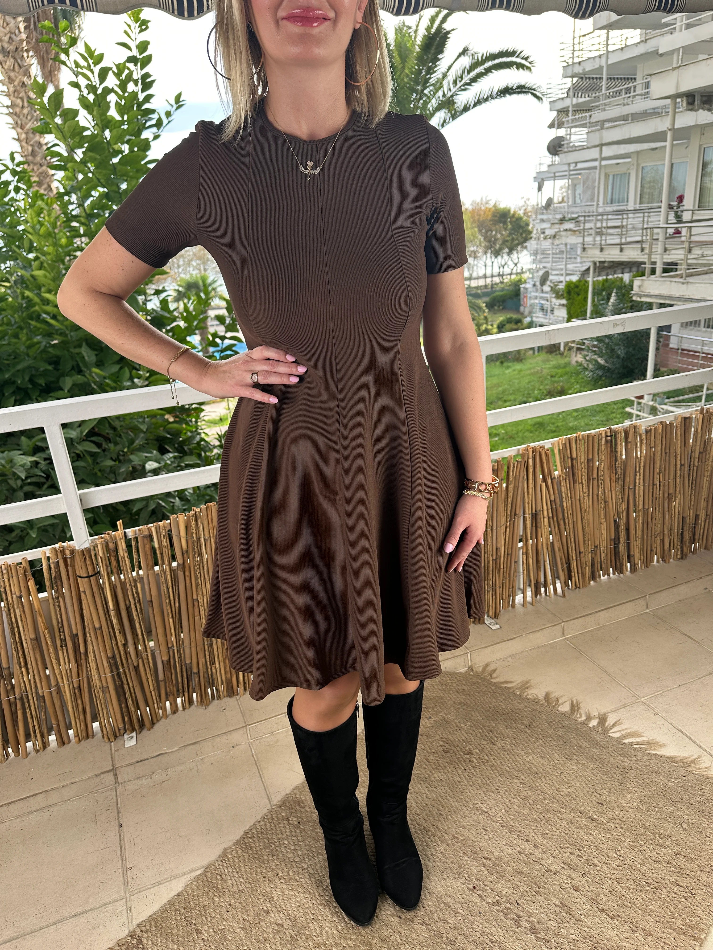 A kesim elbise kahve 