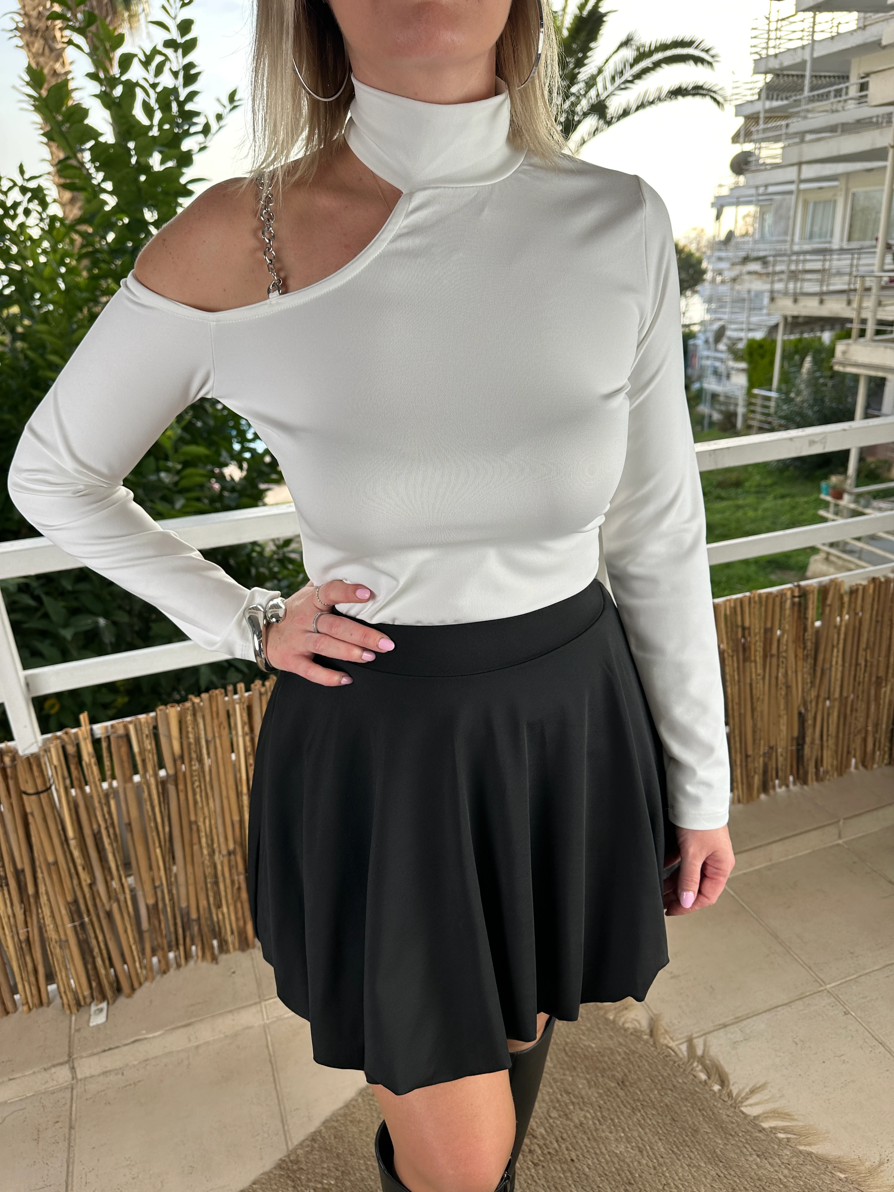 Zincir detaylı bluz beyaz 