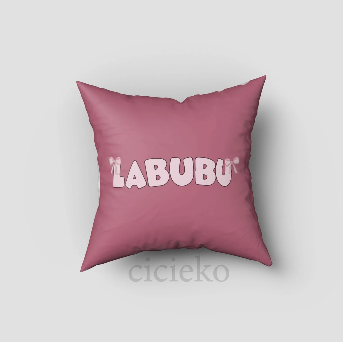 Beyaz Labubu  5'li Set Halı, Perde, Nevresim, Avize, Kırlent Kılıfı