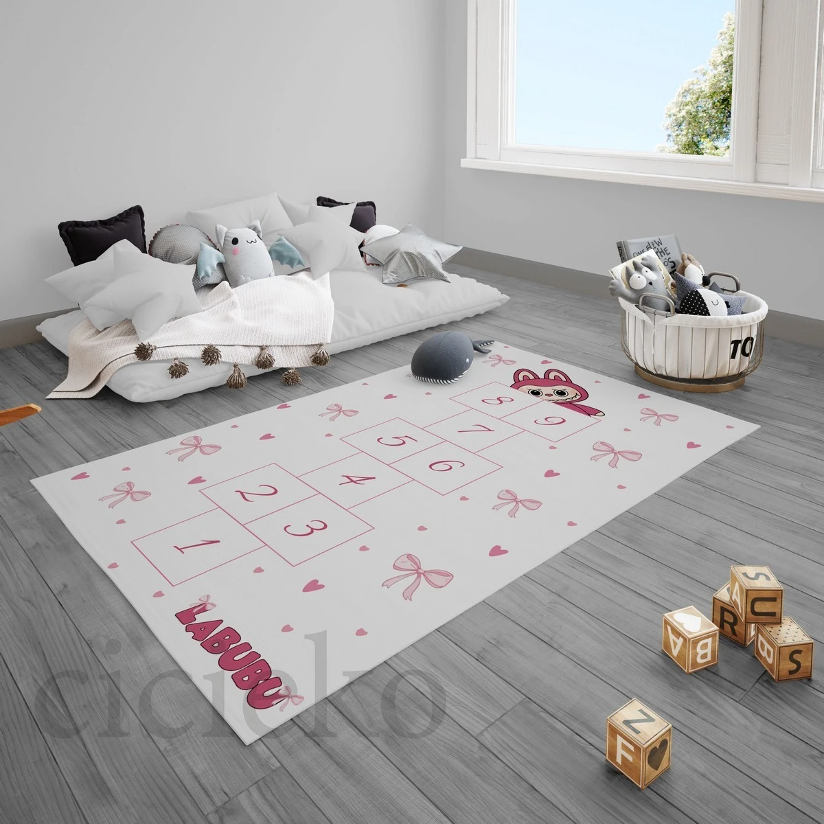 Beyaz Labubu  5'li Set Halı, Perde, Nevresim, Avize, Kırlent Kılıfı