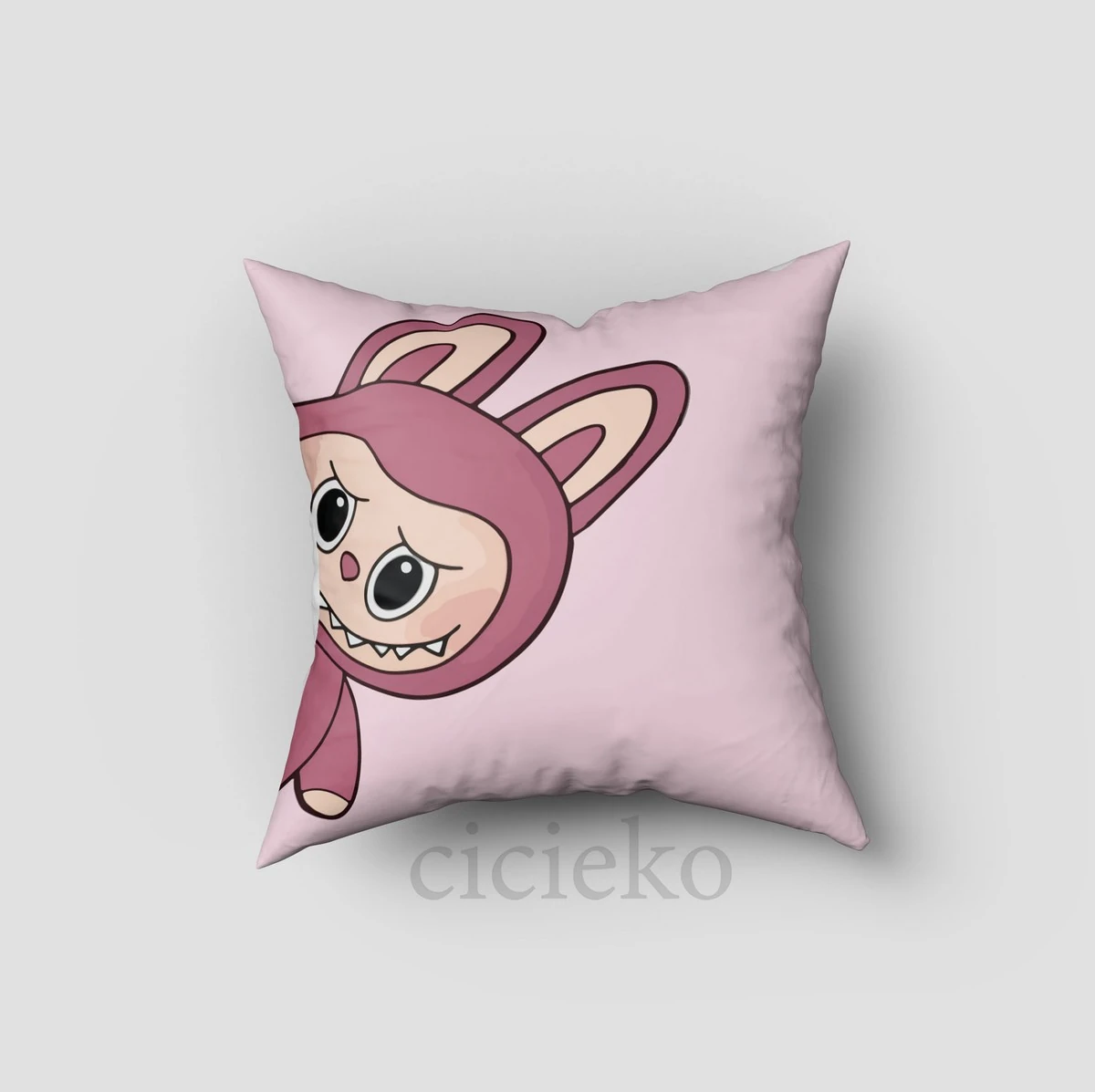 Pembe Labubu 5'li Set Halı, Perde, Nevresim, Avize, Kırlent Kılıfı