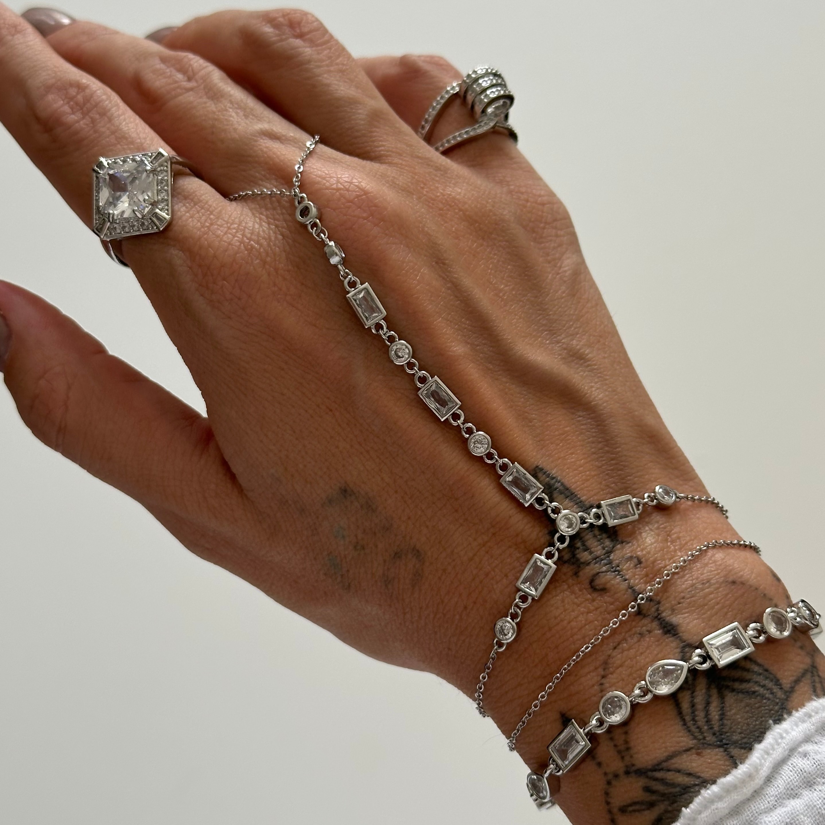 Mix Taşlı Şahmeran Silver