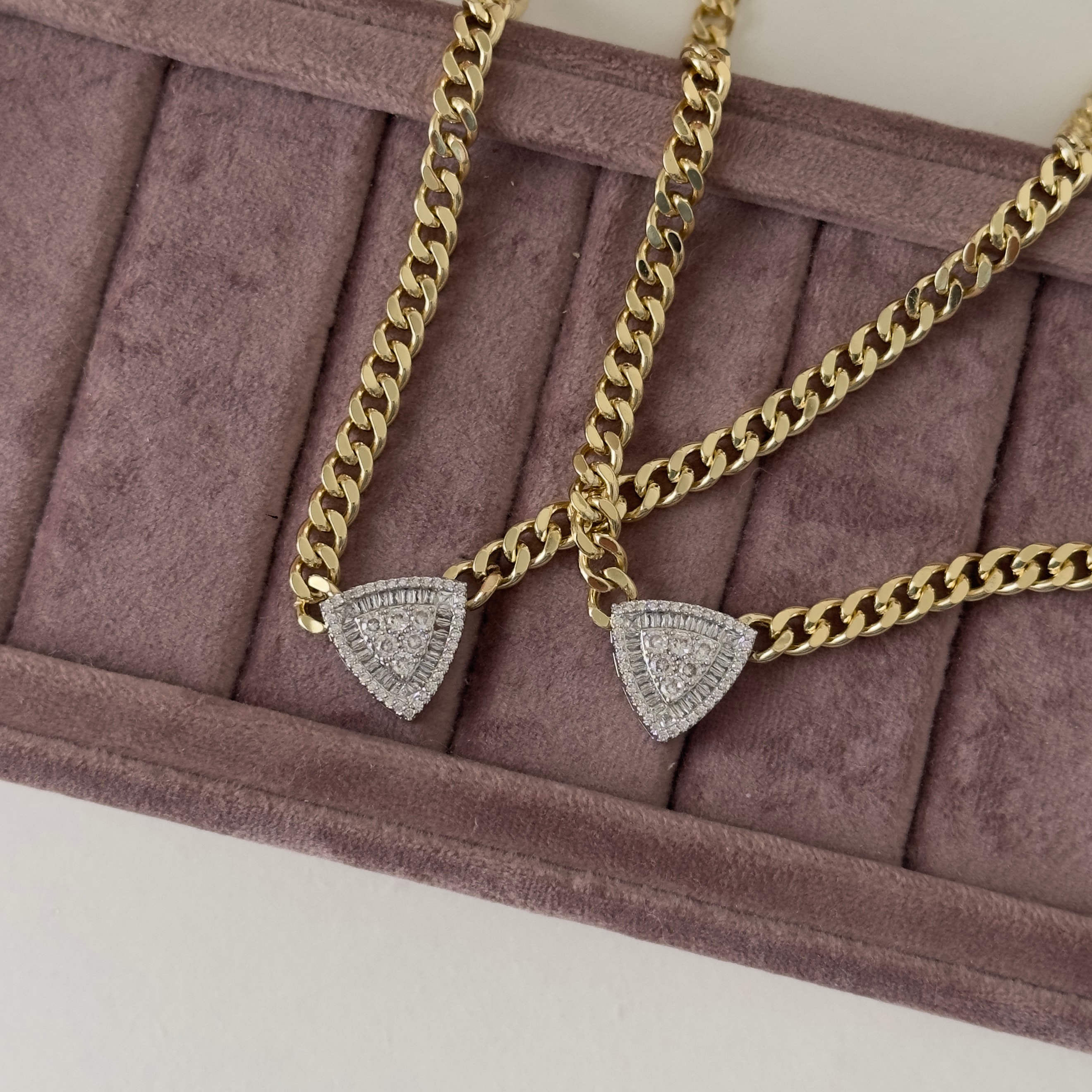 Vip Seri 14k Gold Beyaz Taş Kolye