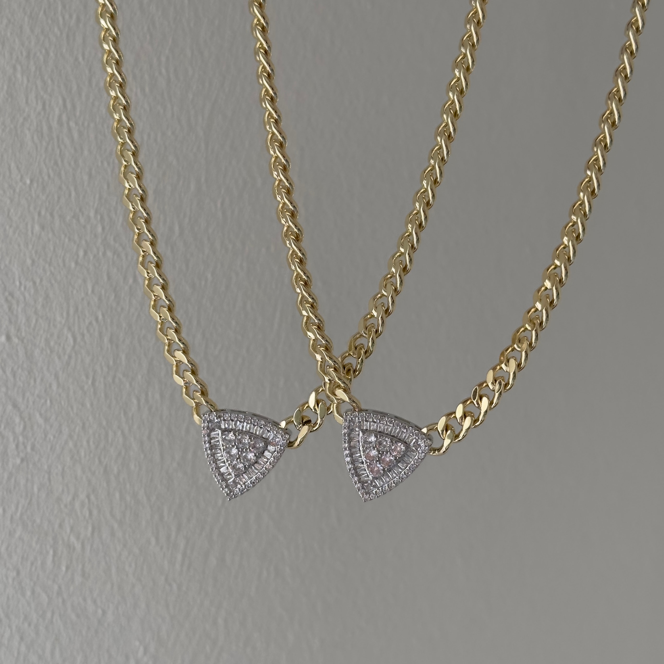 Vip Seri 14k Gold Beyaz Taş Kolye