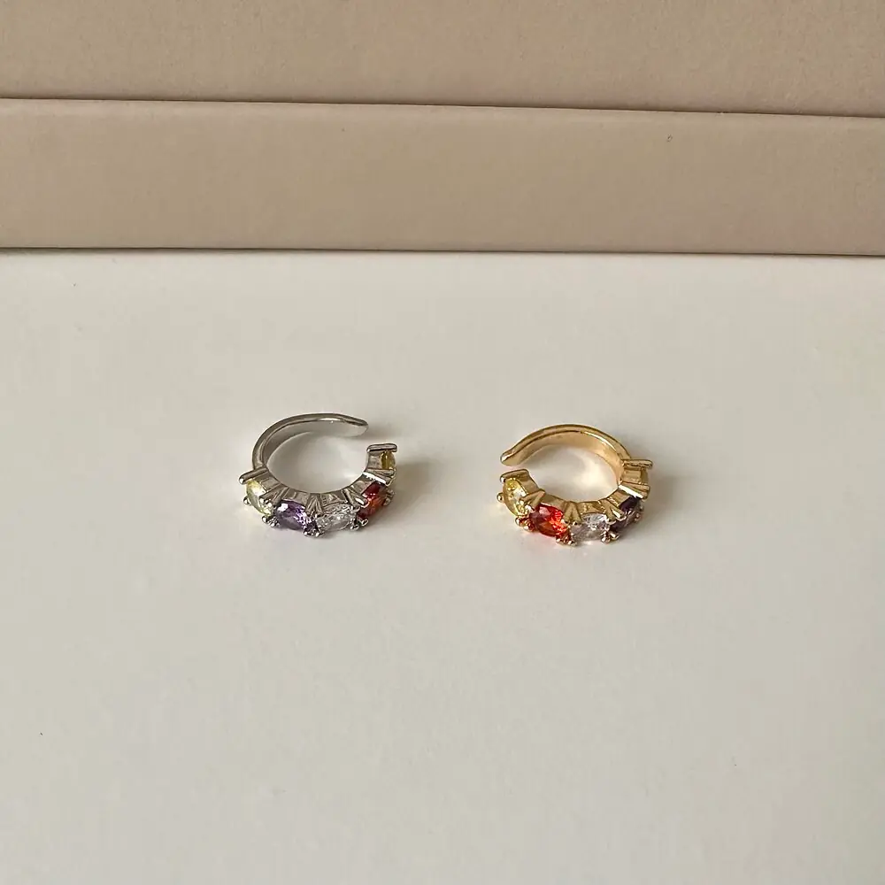 Renkli Taş Earcuff