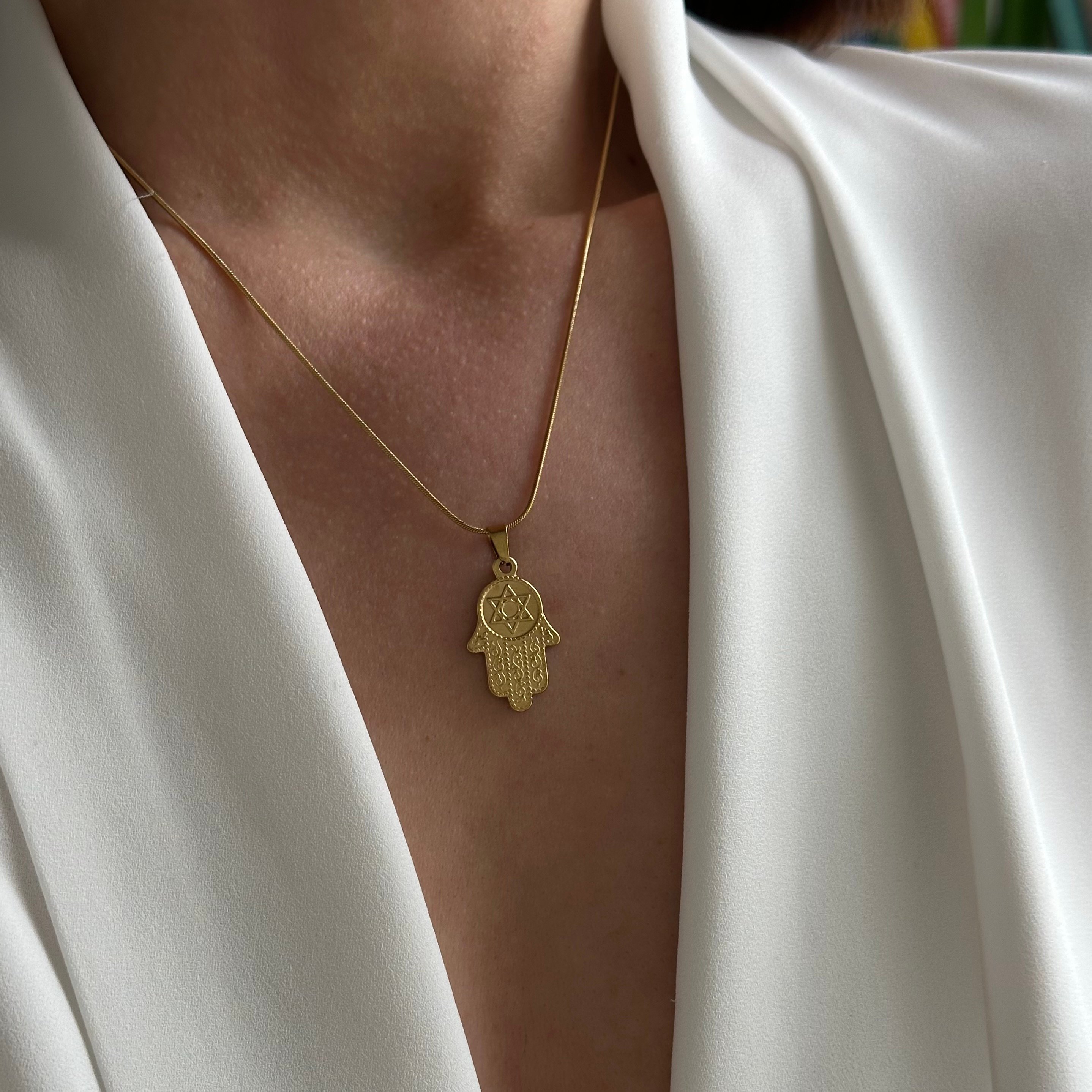 Antik Charm "Fatma Ana Eli" Kolye / Çelik