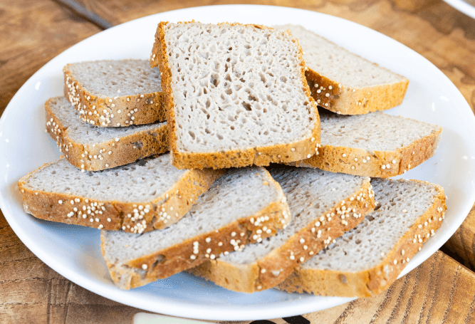KARABUĞDAY EKMEĞİ ( 1 KG ) 