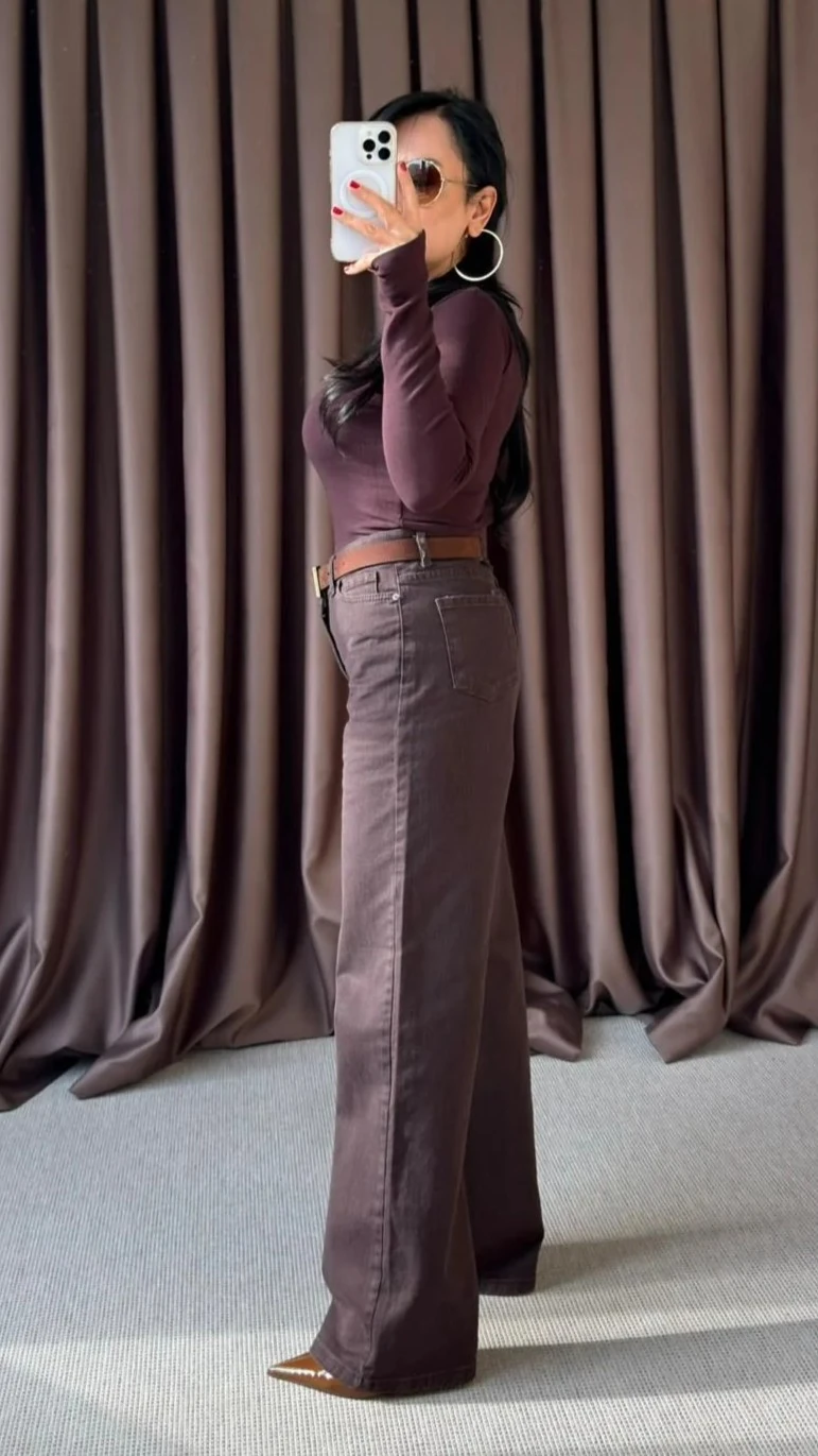 YÜKSEK BEL LİKRALI BOL PAÇA JEAN