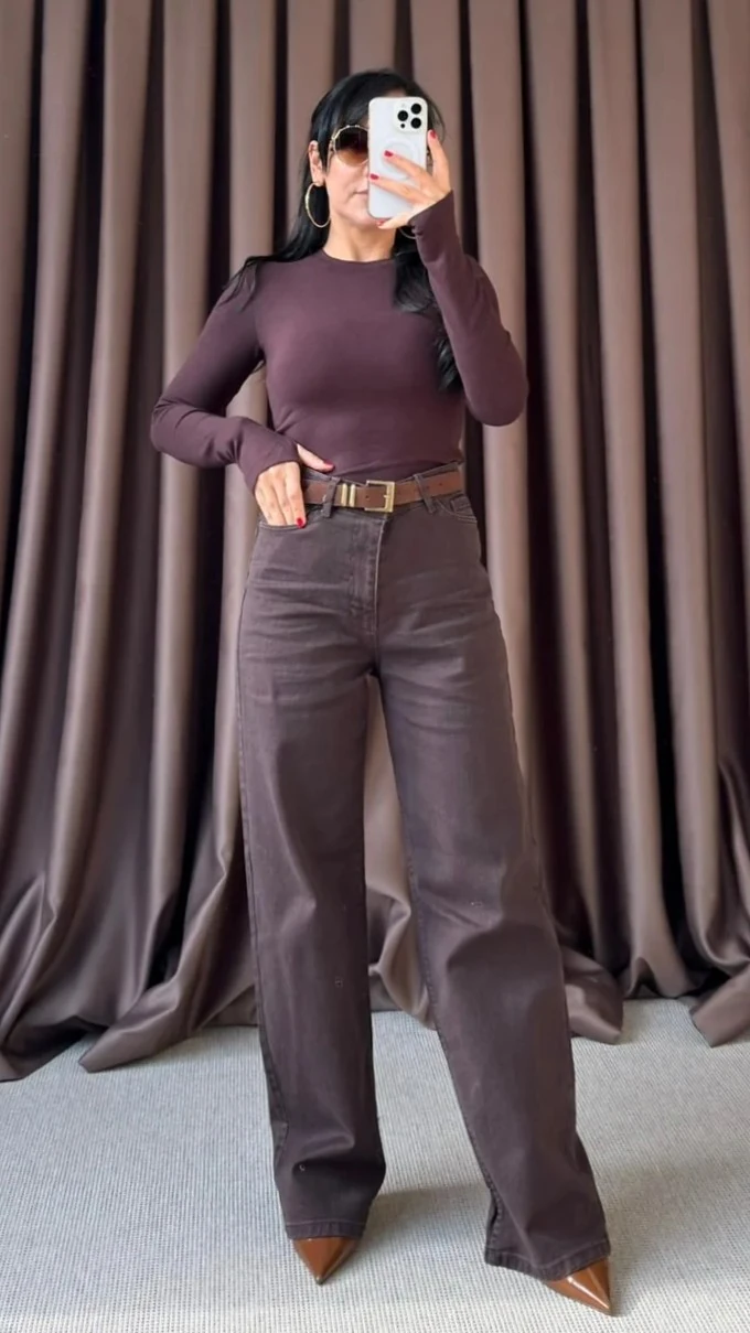 YÜKSEK BEL LİKRALI BOL PAÇA JEAN