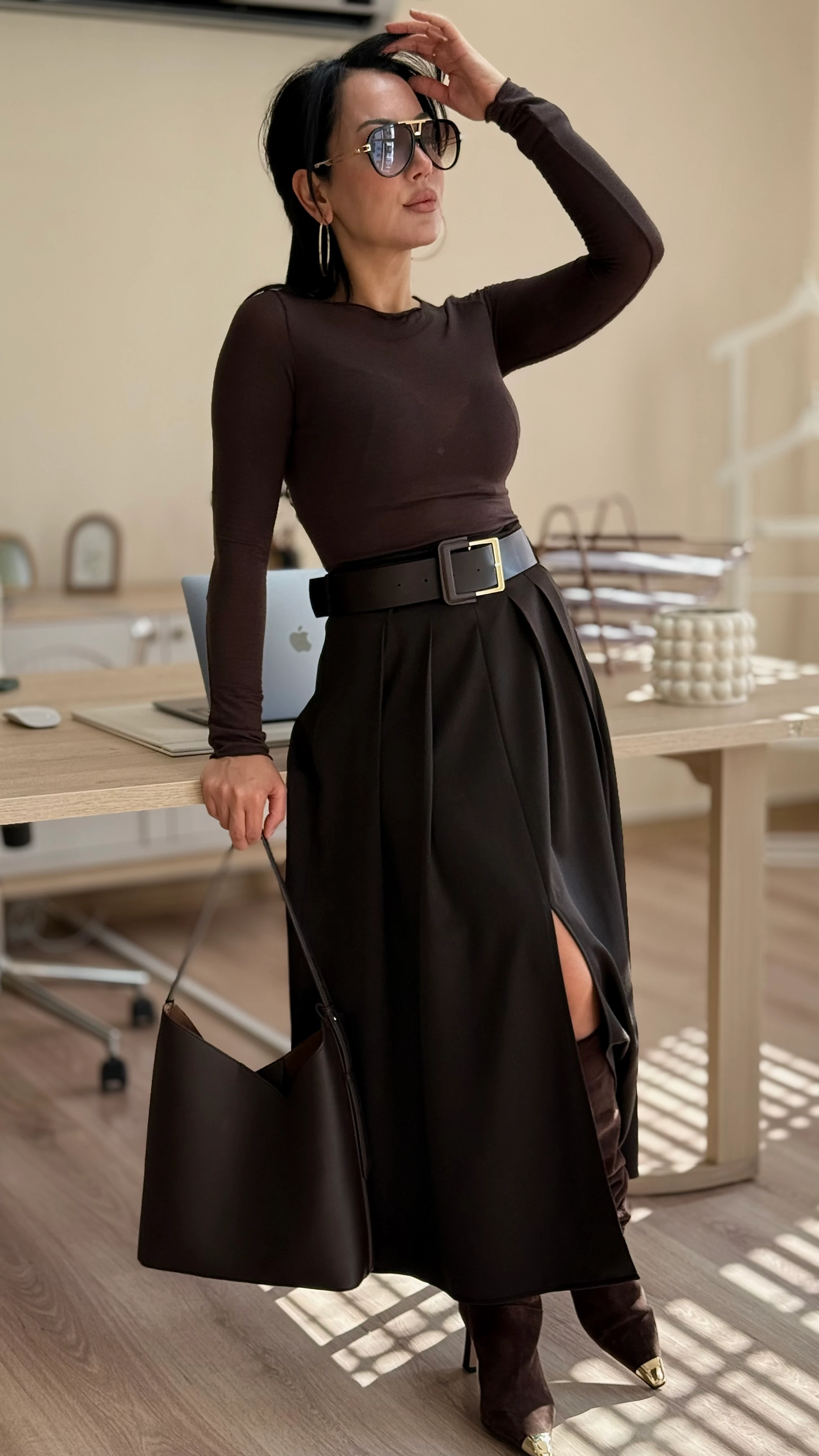 KEMERLİ ÖNDEN YIRTMAÇLI MAXİ ETEK