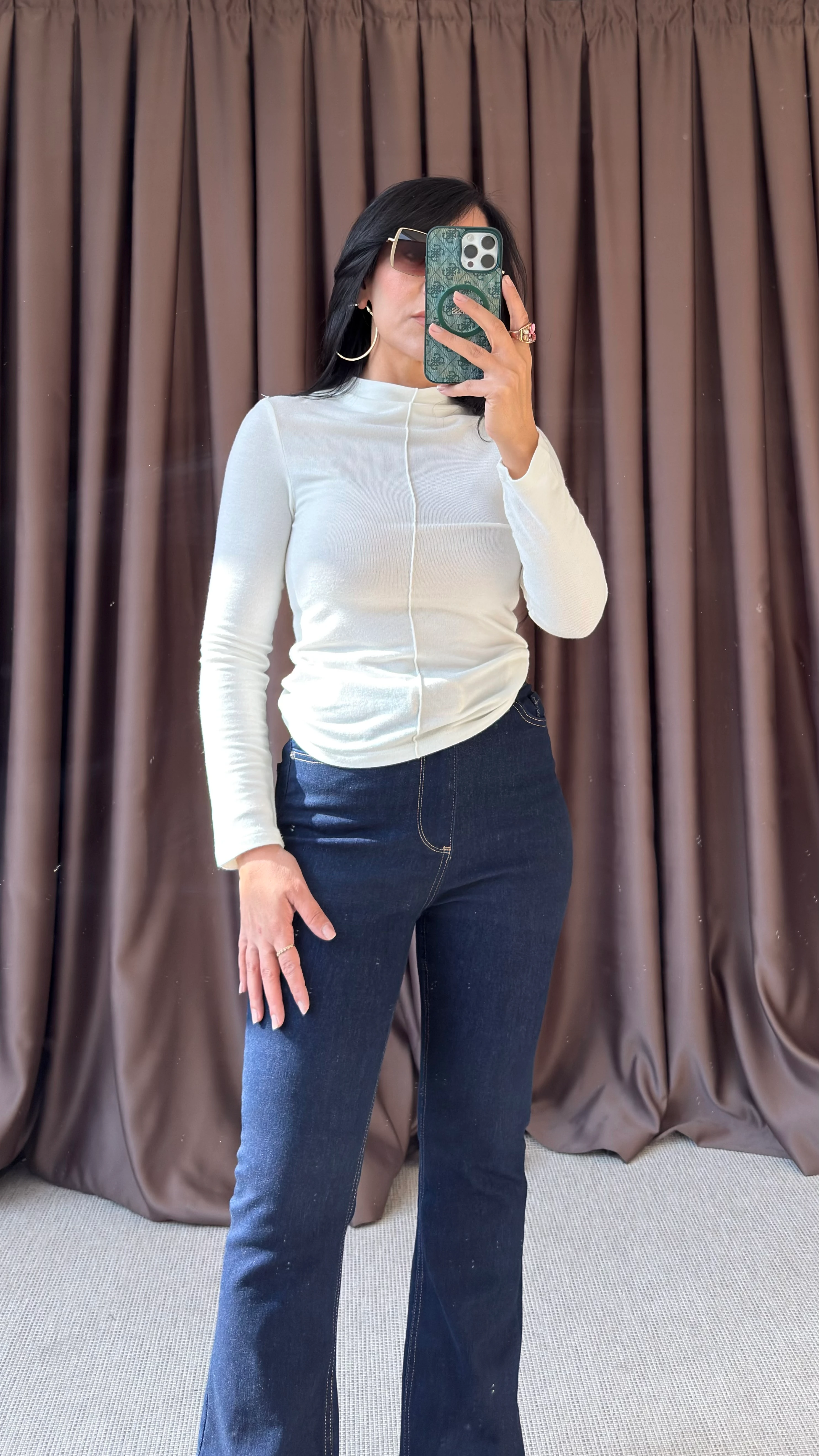 DİK YAKA UZUN KOLLU TOP