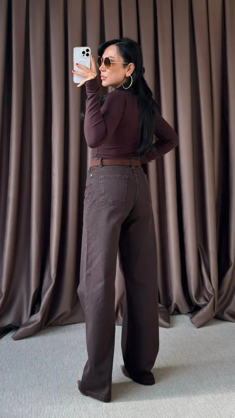 YÜKSEK BEL LİKRALI BOL PAÇA JEAN