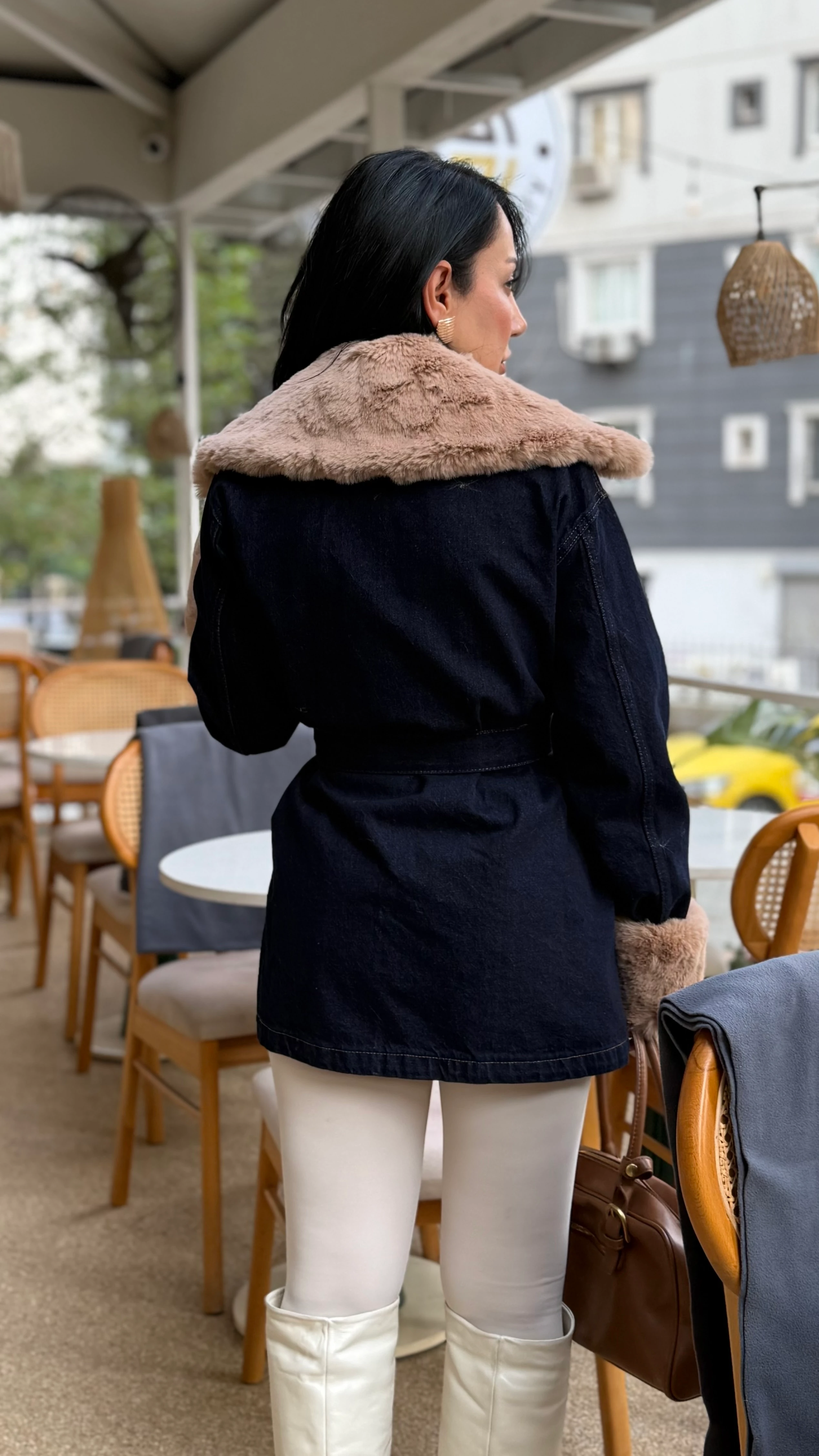 KÜRKLÜ KUŞAKLI DENİM CEKET